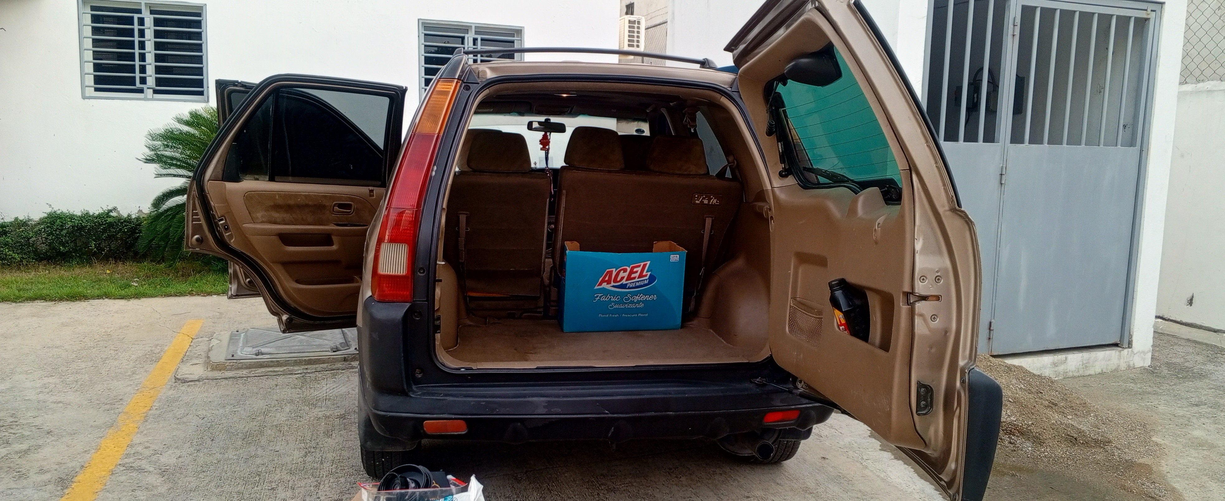 jeepetas y camionetas - De oportunidad por cuestión de espacio 2