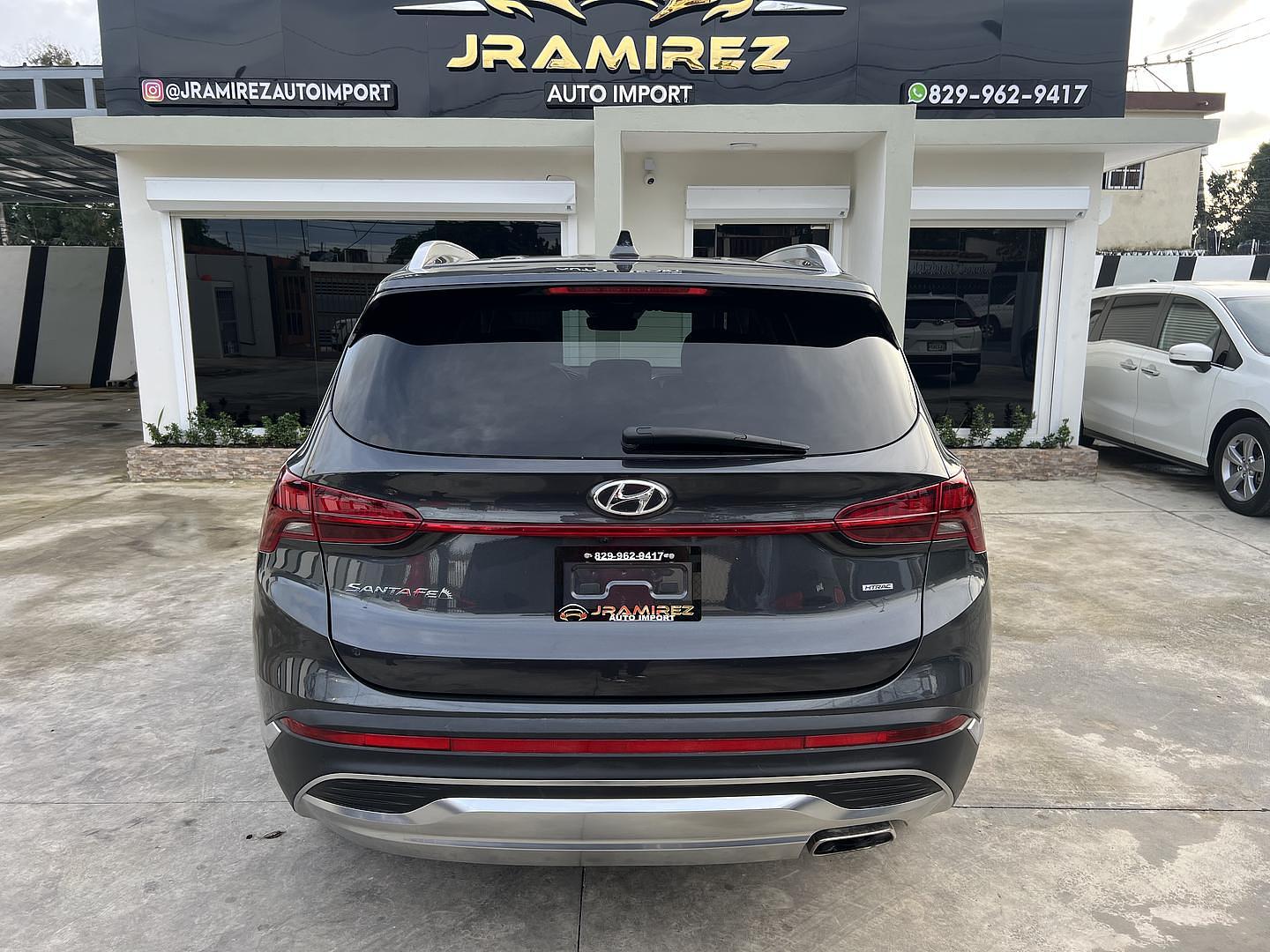 jeepetas y camionetas - Hyundai Santa Fe 2022 SEL 4x4 3