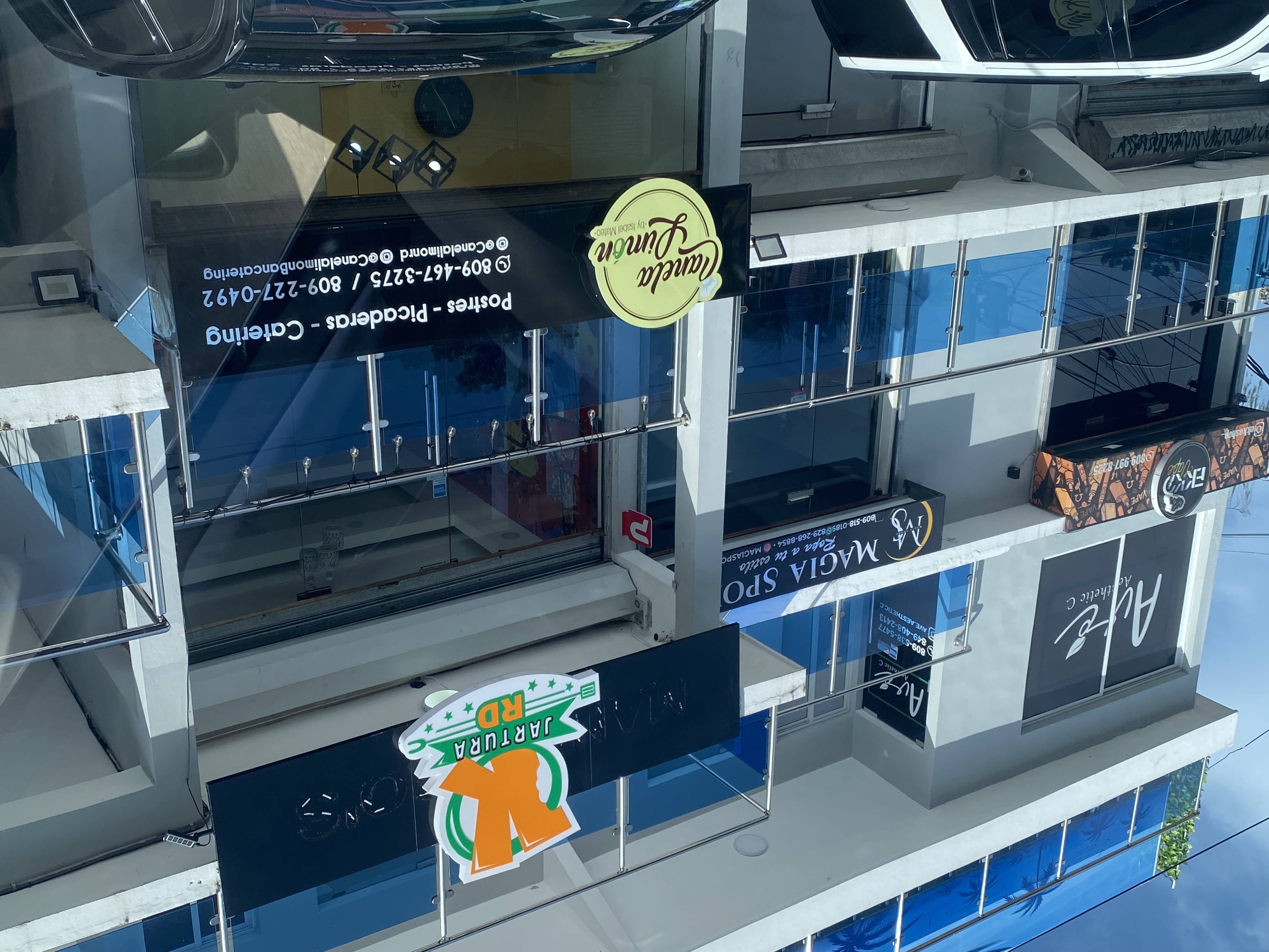 negocios en venta - RESTAURANTE EQUIPADO EN VENTA /PUNTO COMERCIAL 3