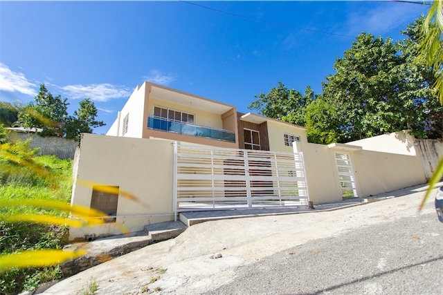 casas - Venta de casa en arroyo hondo 3 con piscina 694mts Distrito Nacional 2