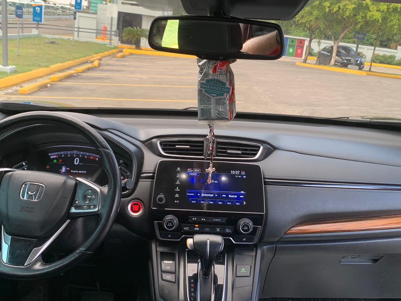 jeepetas y camionetas - Honda crv 2018 touring clean carfax  4