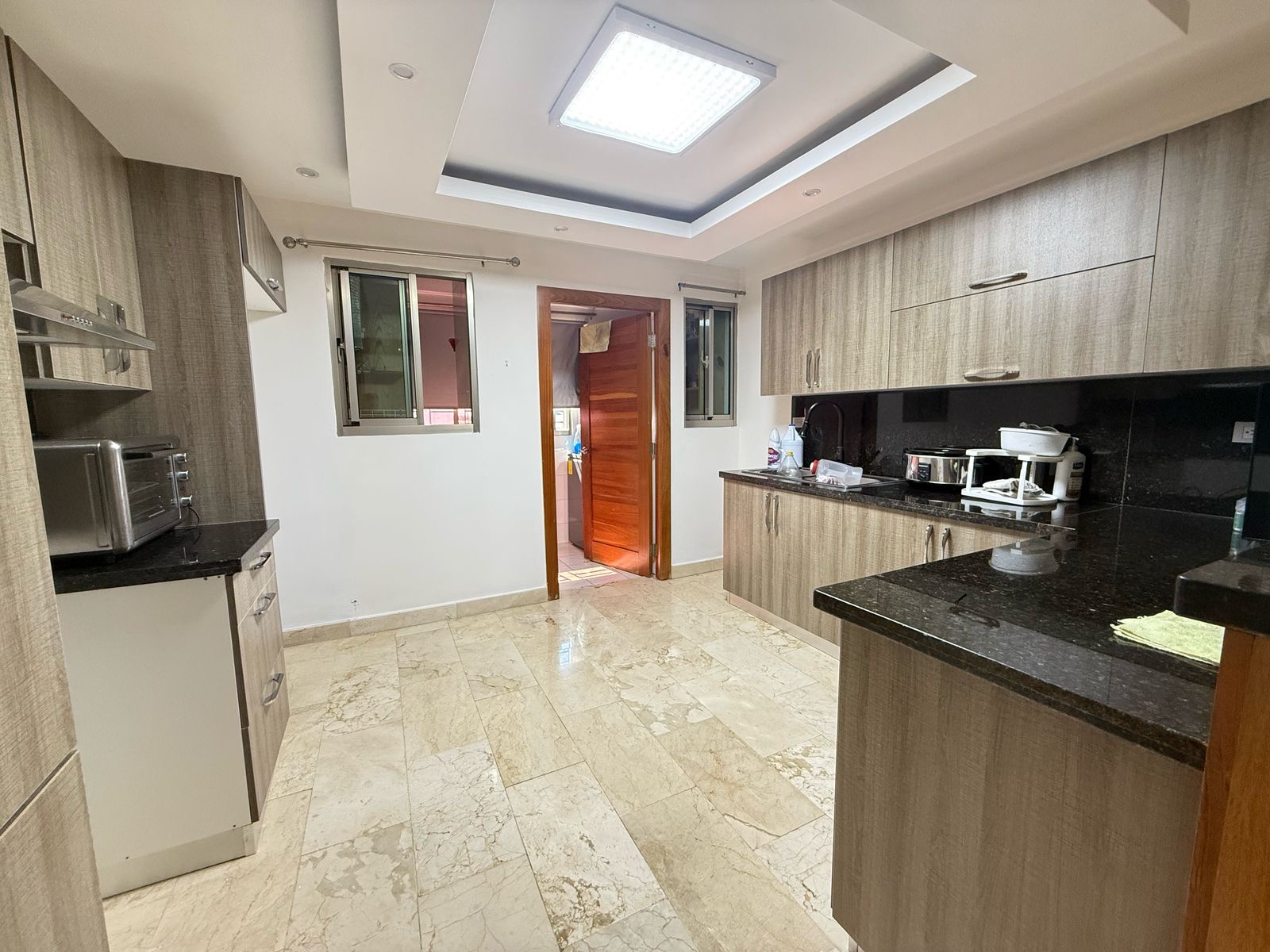 apartamentos - Alquiló renacimiento piso 5 vacío tres hab con su  6