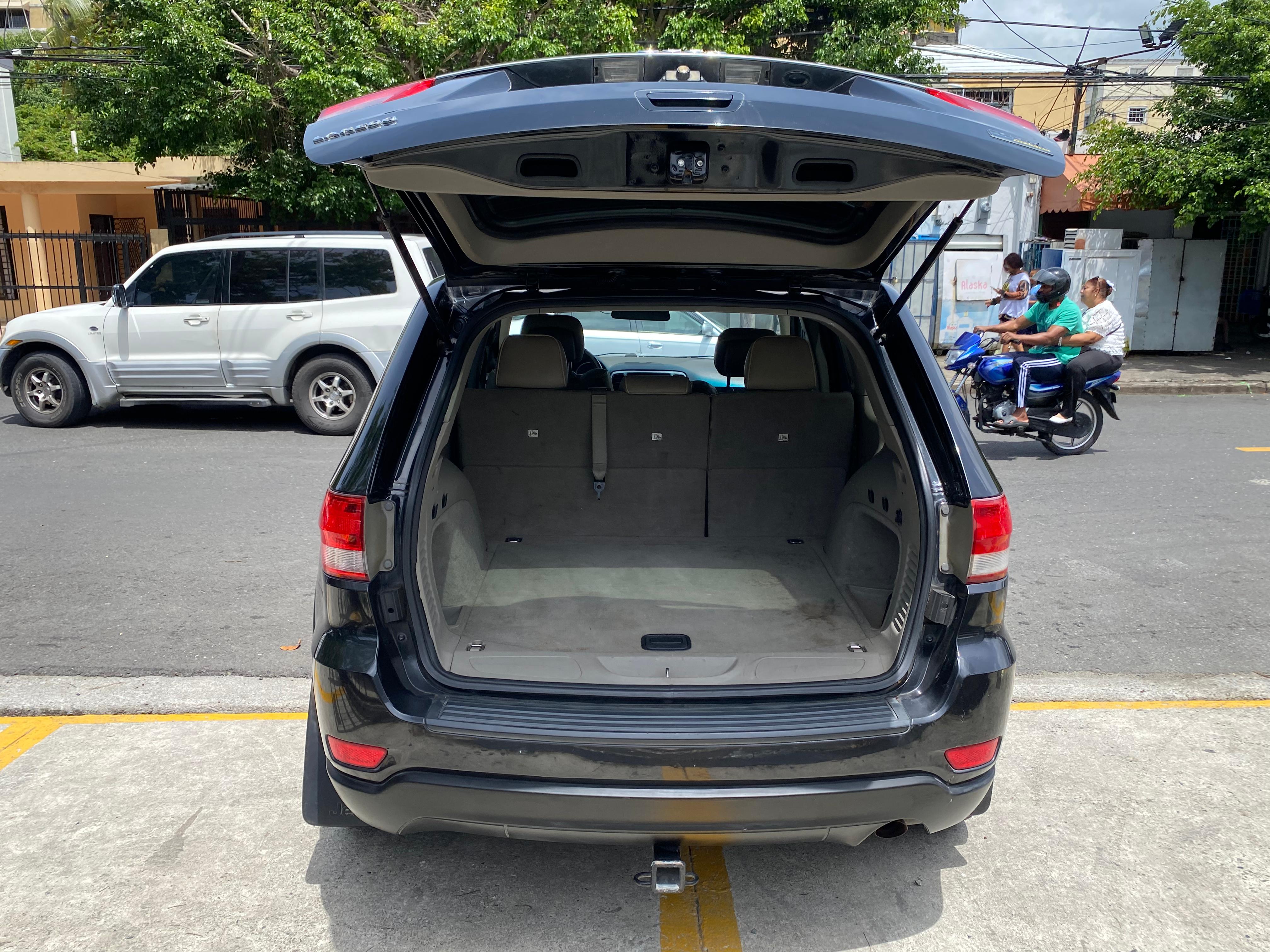 jeepetas y camionetas - Vendo JEEP, Gran cherokee, Excelente condicion 6