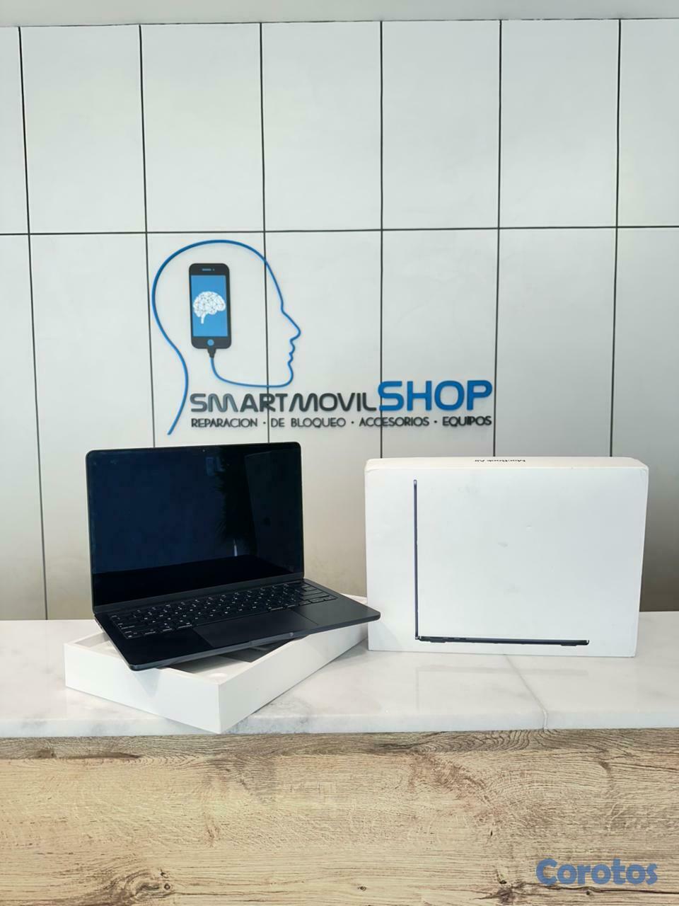 computadoras y laptops - MACBOOK AIR M2 256GB SSD 8GB RAM EN CAJA