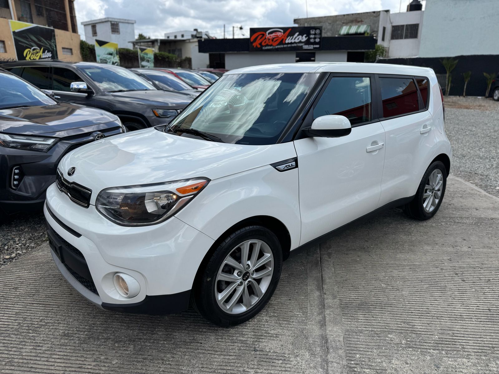 carros - Kia Soul Plus 2019 0