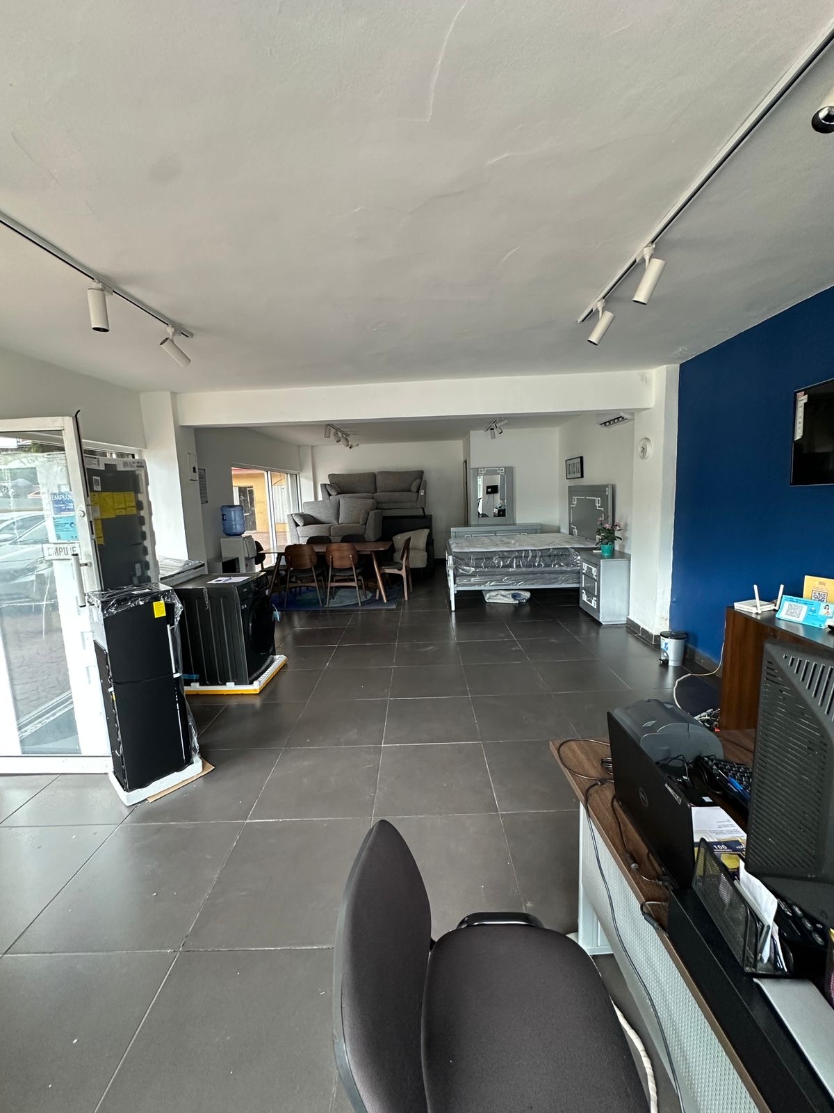 oficinas y locales comerciales - local comercial en Villa Mella de 80m2  1