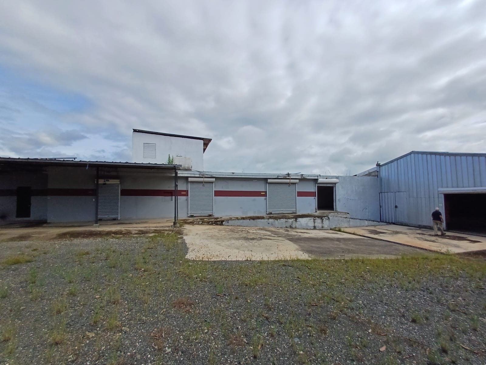oficinas y locales comerciales - Nave Industrial 3