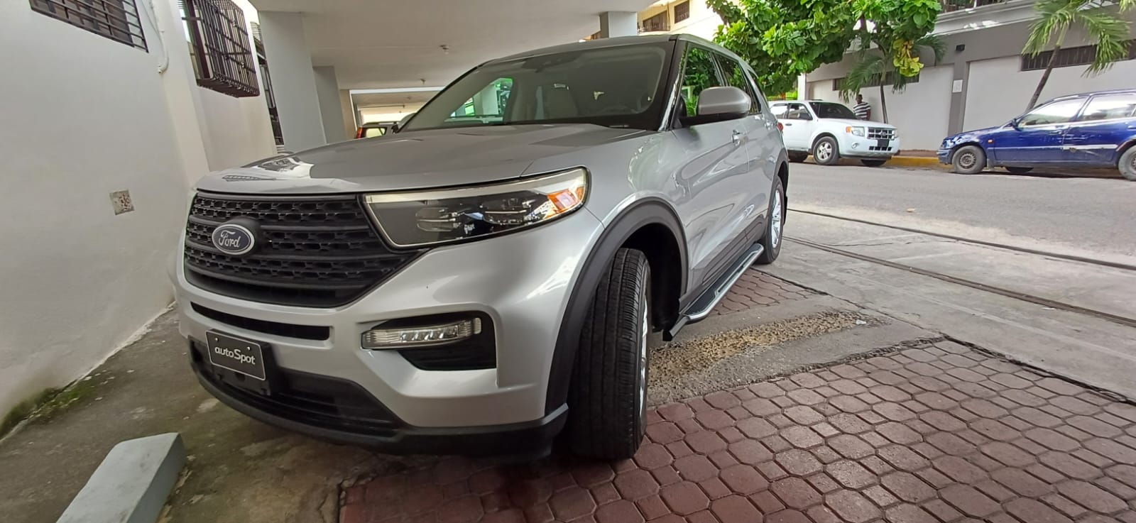 jeepetas y camionetas - Ford Explorer 4x4 2020 0