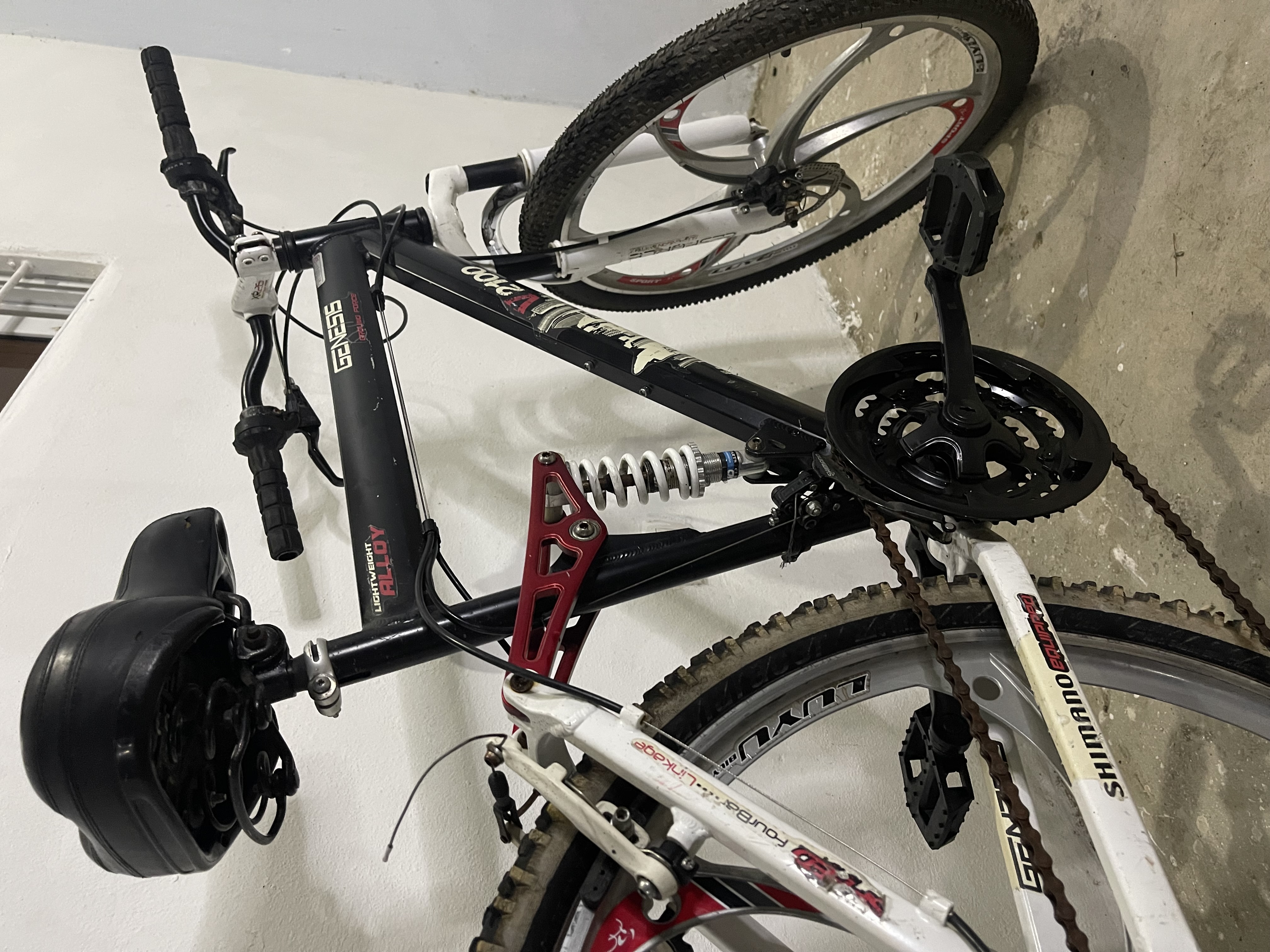 bicicletas y accesorios - Genesis V2100 aro 26 - RD$12,000 negociables 3