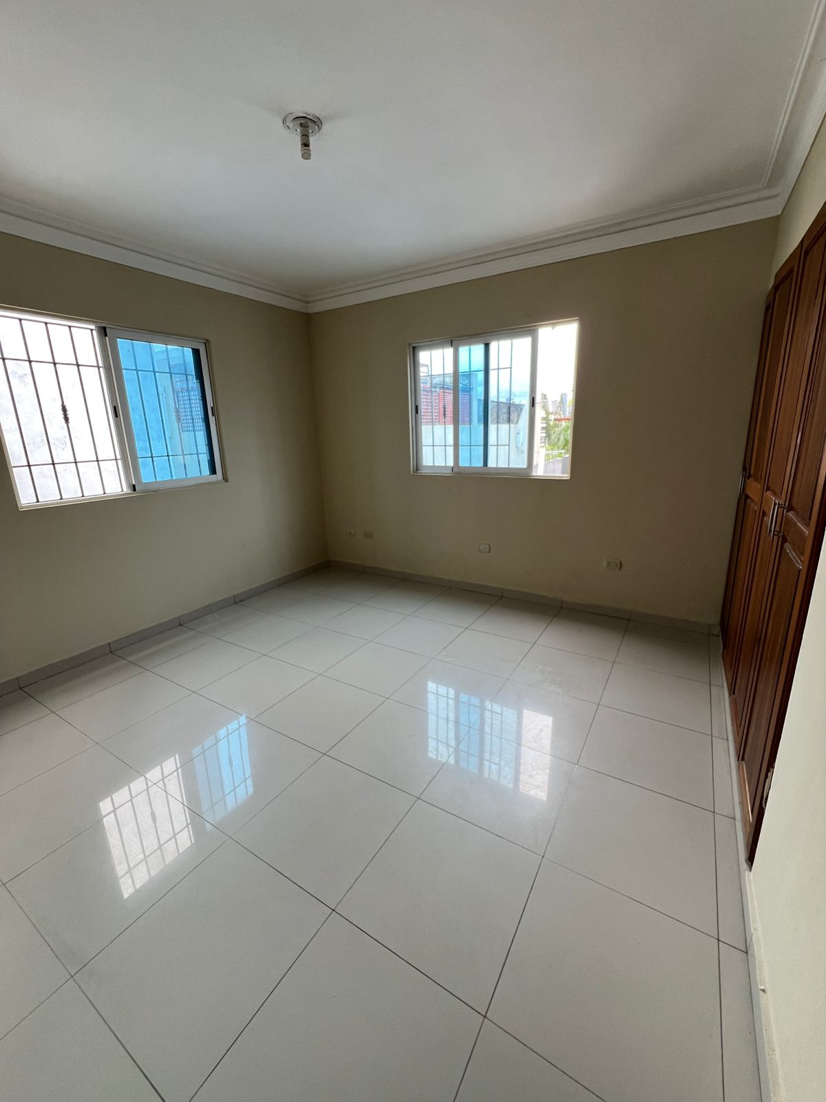 apartamentos - Alquilo apto espacioso de 3 habitación más un estu 2