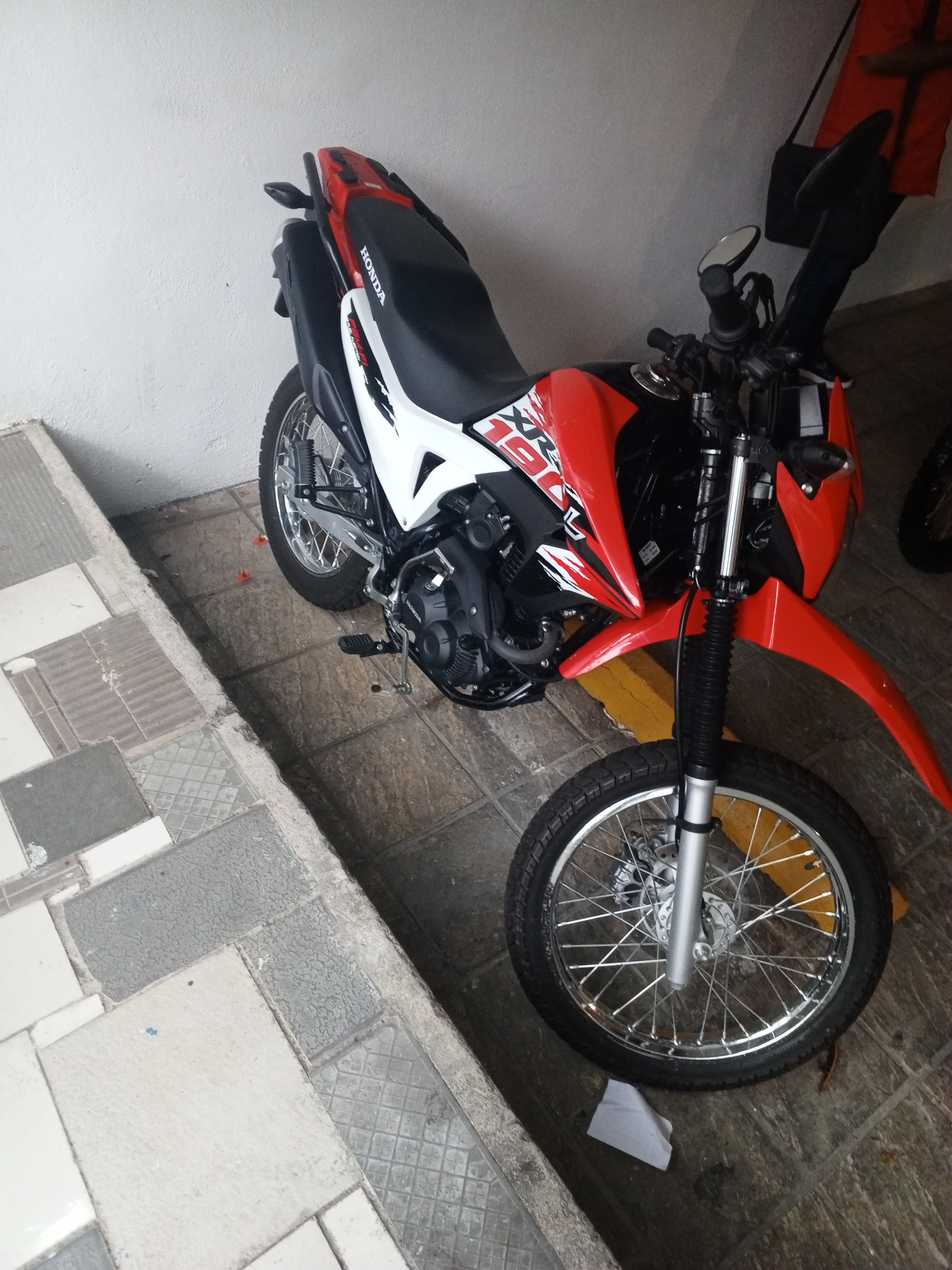 motores y pasolas - Vendo Motor Honda XR190 2