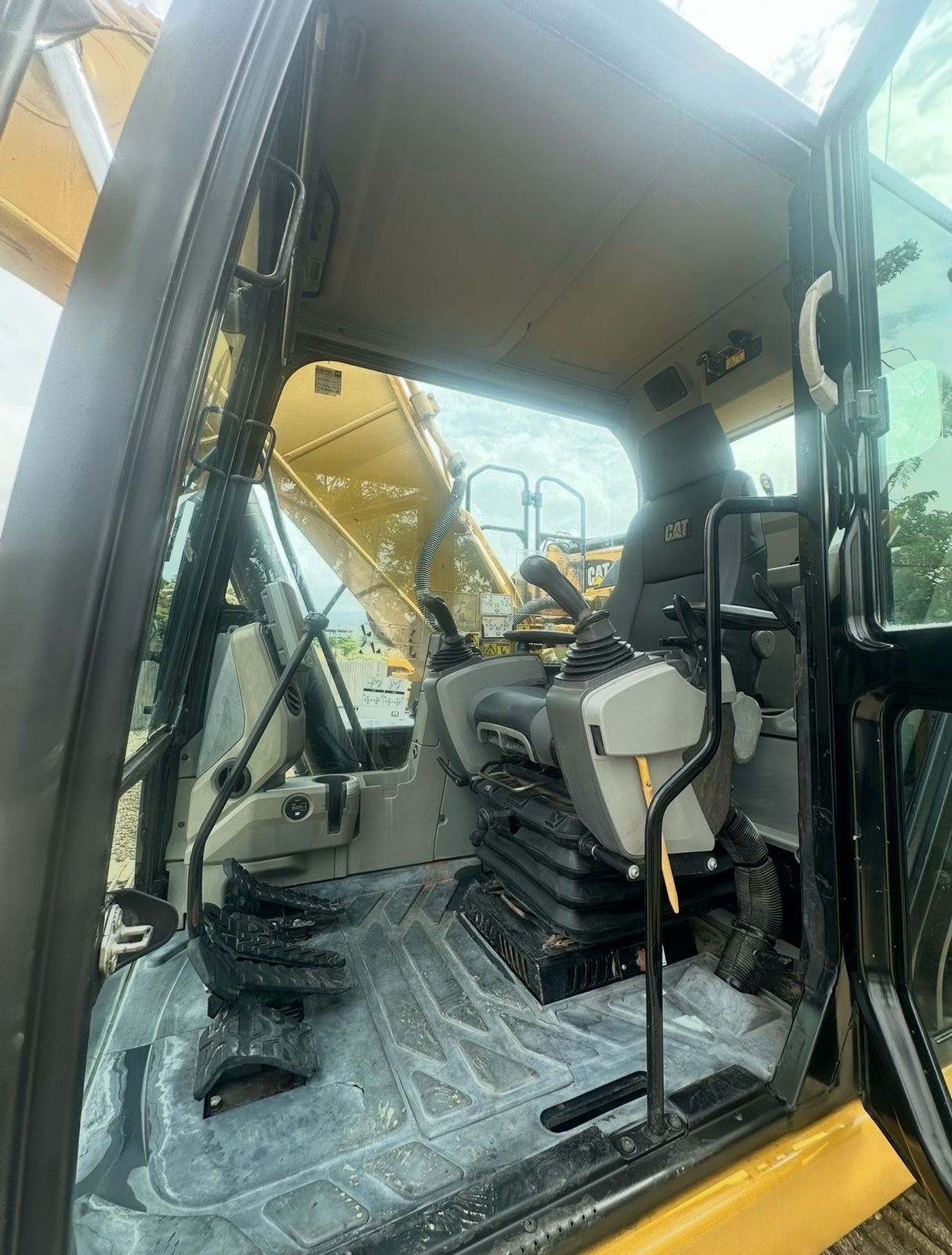 camiones y vehiculos pesados - 2013 Cat 320EL
 8