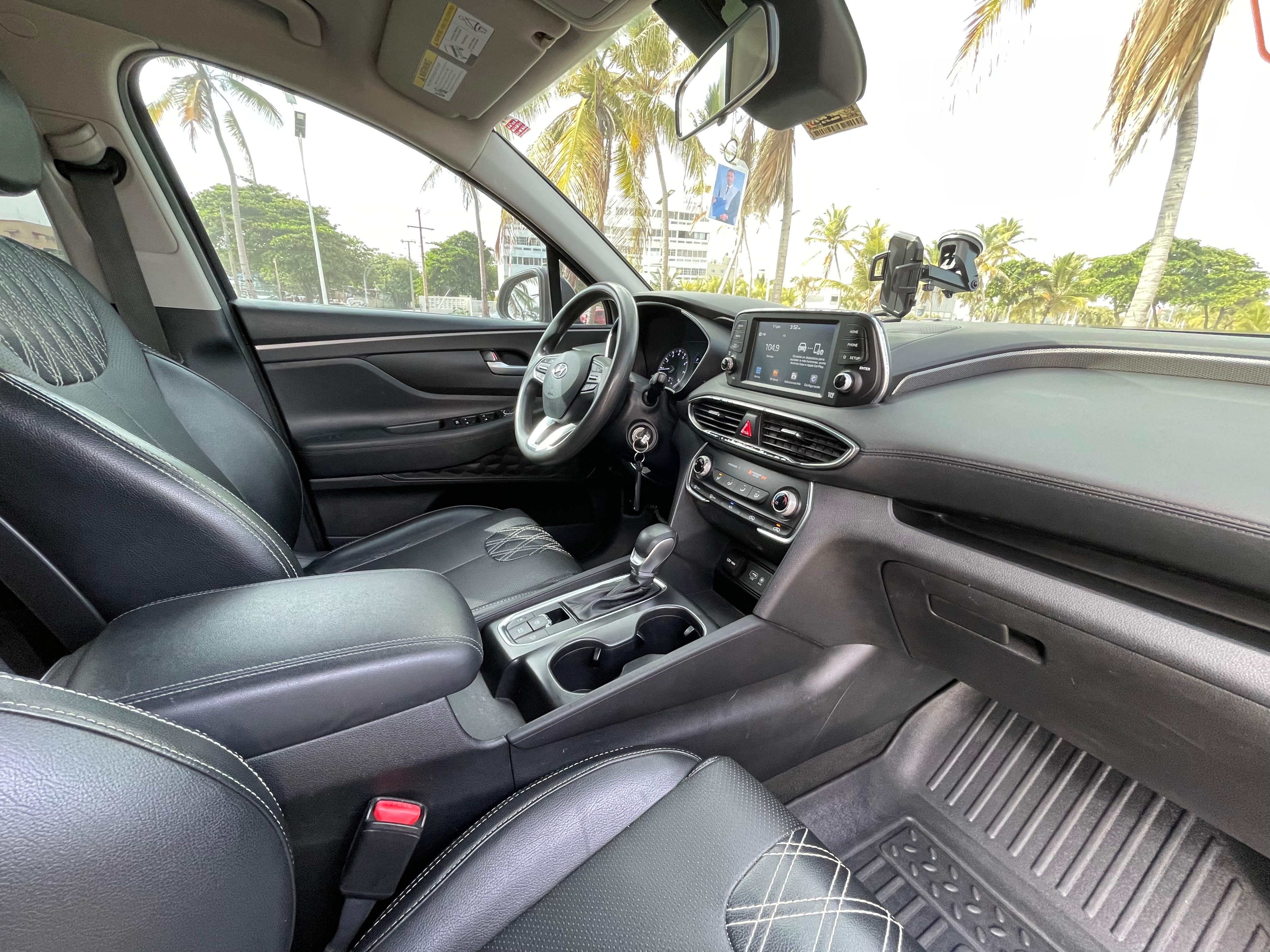 jeepetas y camionetas - Como nueva! Hyundai Santa Fe 2019 clean car fax  6