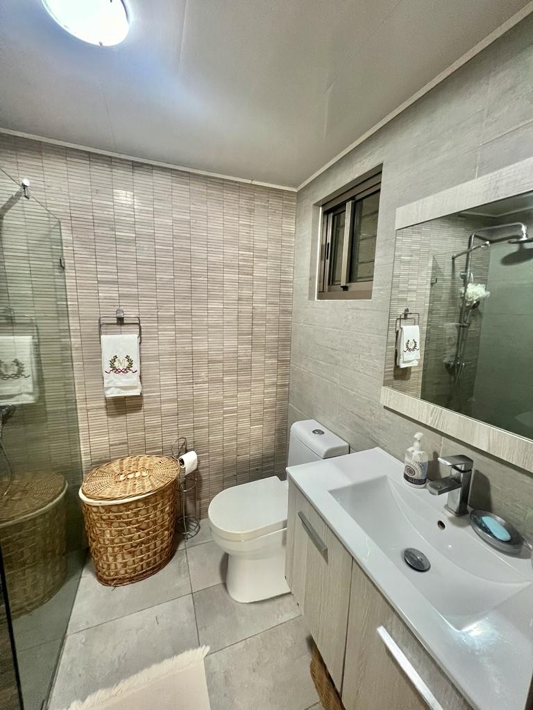 apartamentos - Naco
Vendo 2da con terraza, excelente ubicación y distribución con 162 metros. 6