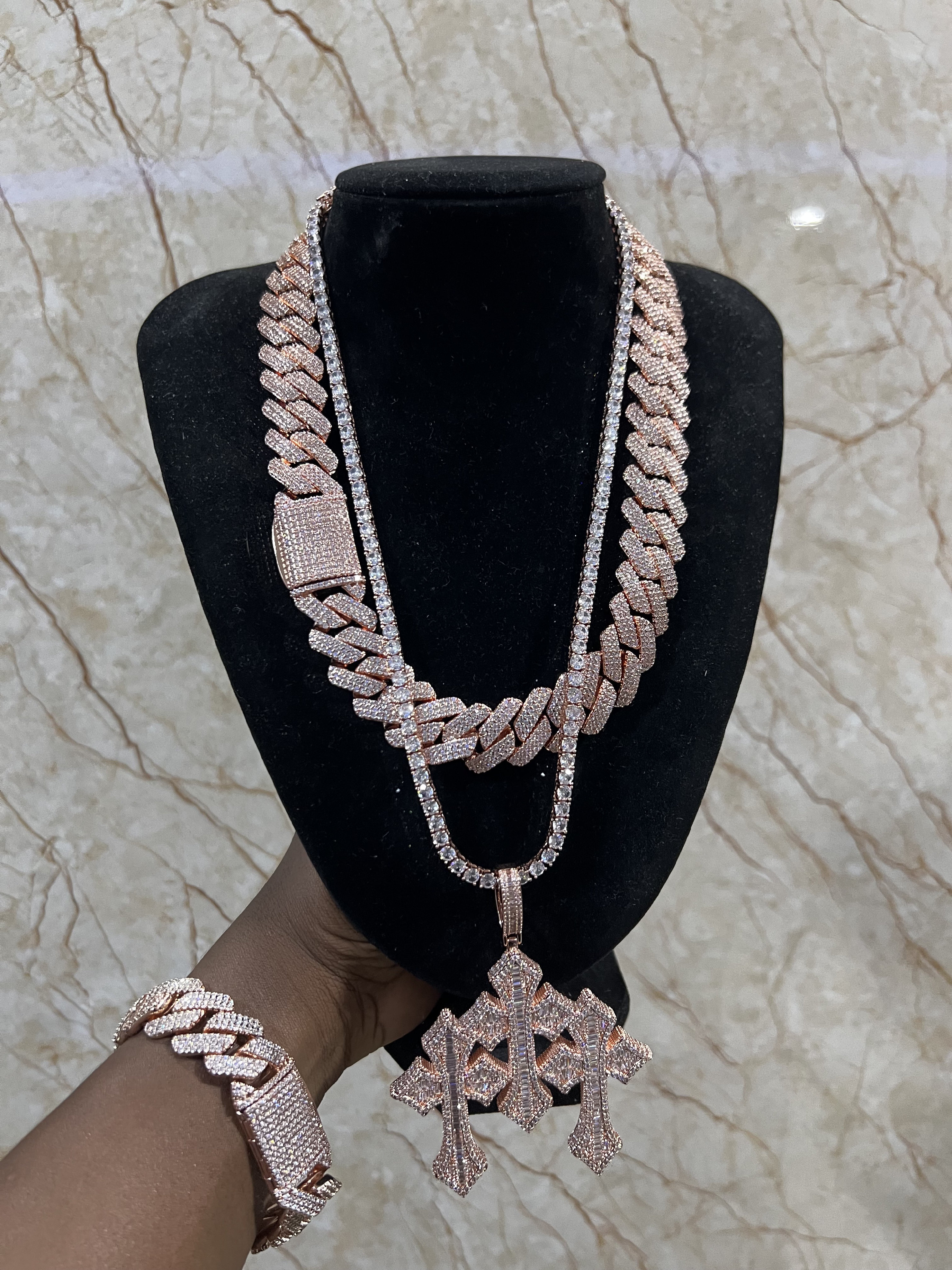 joyas, relojes y accesorios - Guillo Mónaco material brass 6