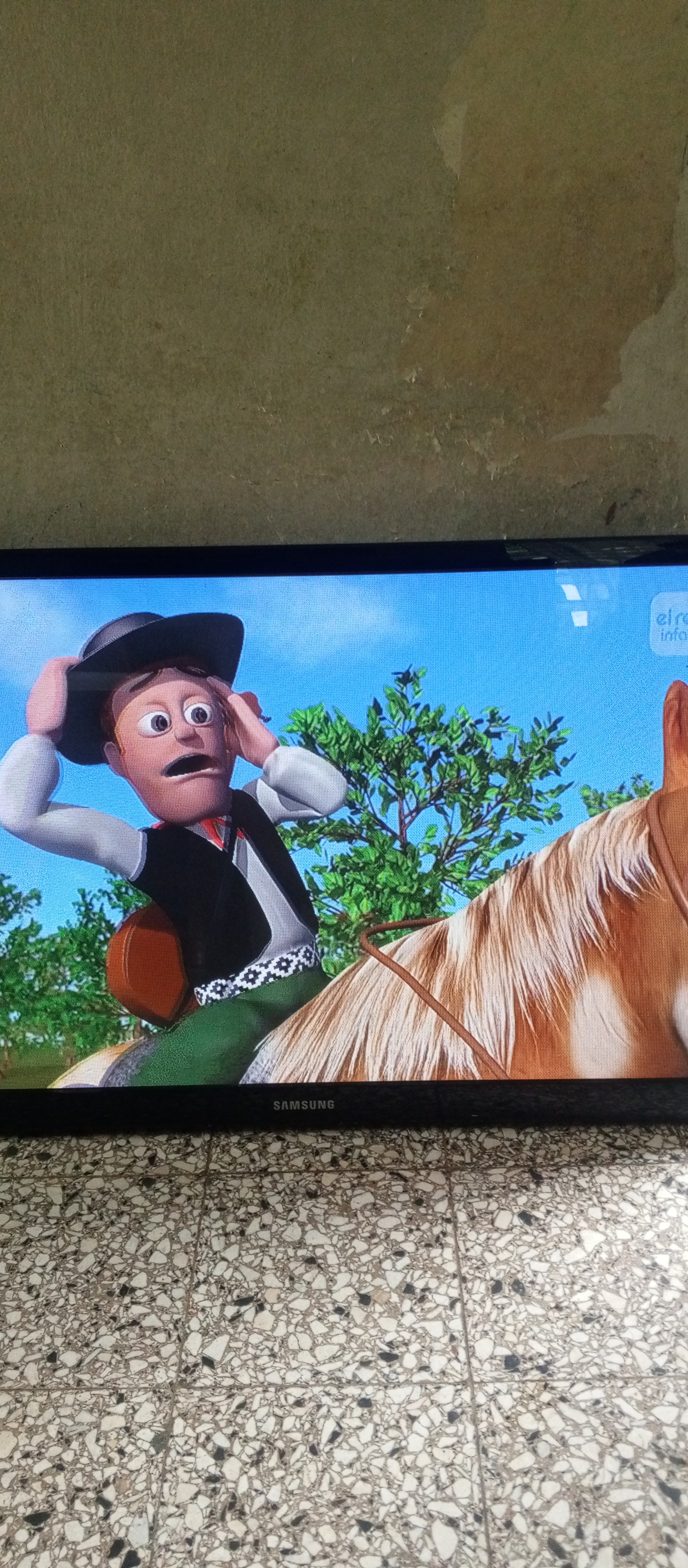 tv -  Tv plasma Samsung de 43 pulgadas 7