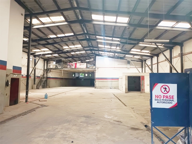 oficinas y locales comerciales - Nave en el Quisqueya  8