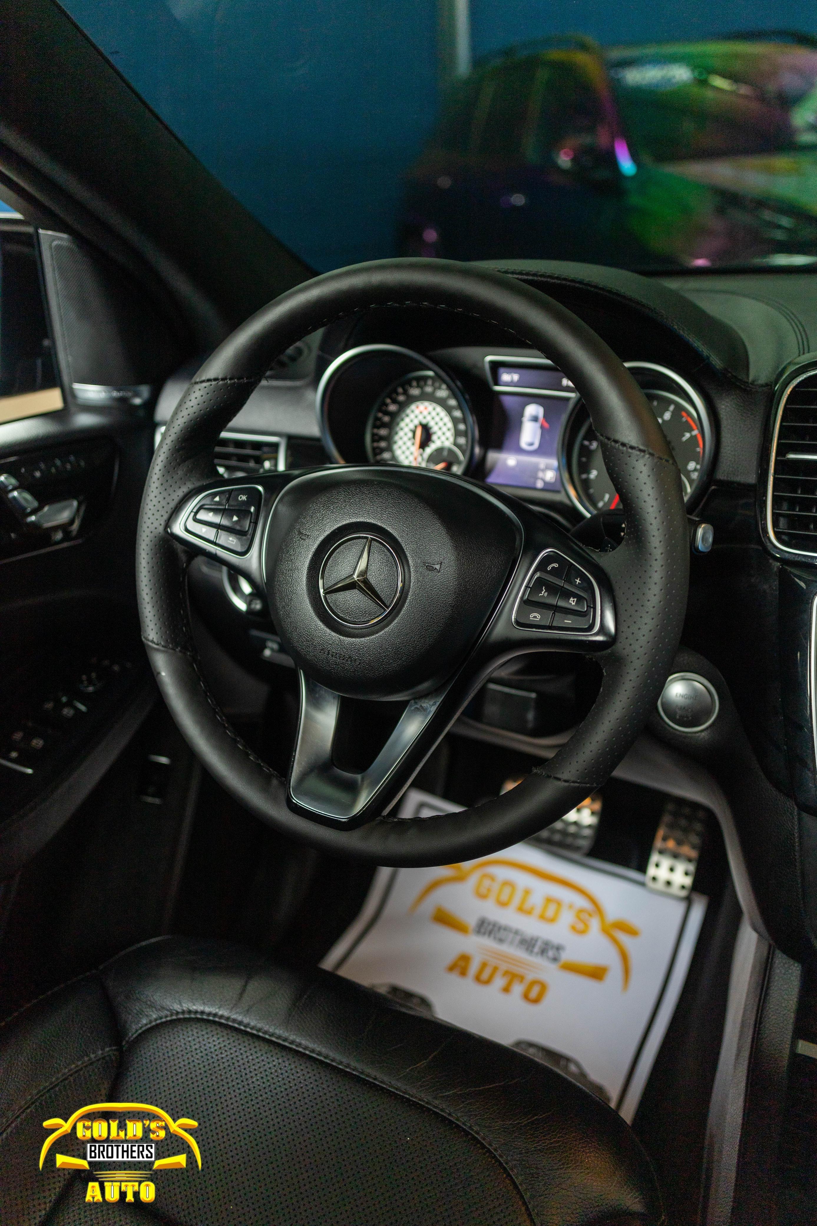jeepetas y camionetas - Mercedes Benz GLE 43 AMG 2019 Clean Carfax Coupe 8