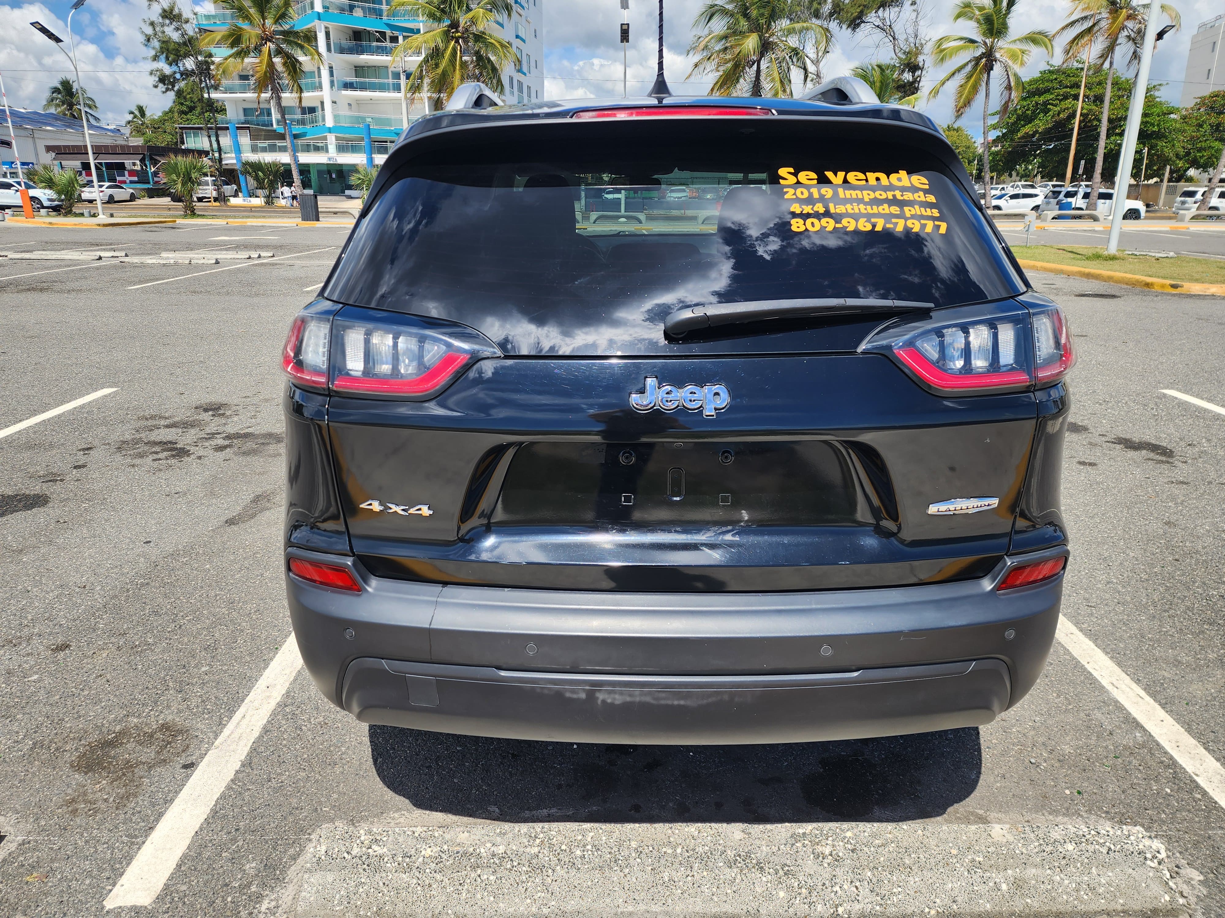 jeepetas y camionetas - Jeep Cherokee latitude plus 2019 4