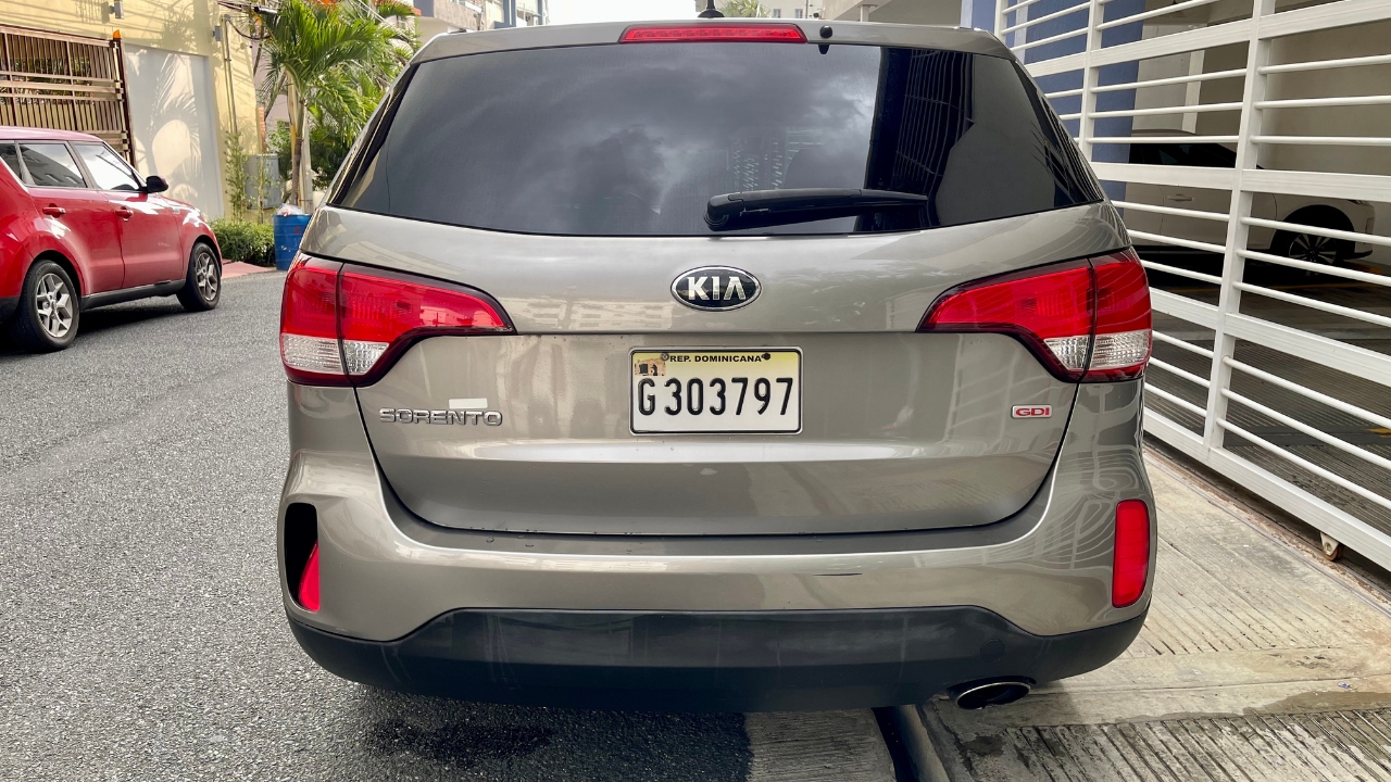 jeepetas y camionetas - KIA SORENTO LX 2014 5