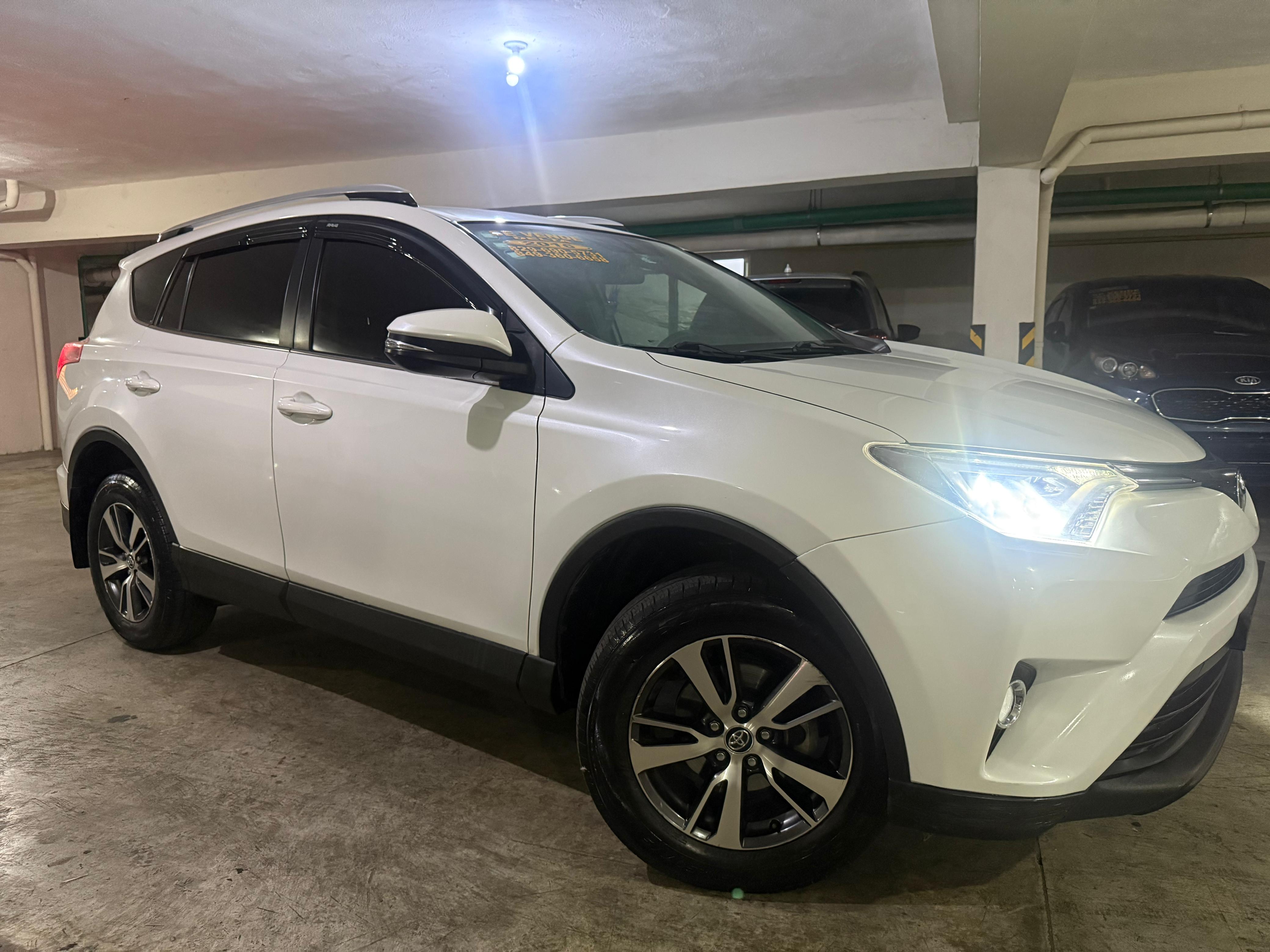 jeepetas y camionetas - RAV4 2016 disponible inmediata 
desea montarte aquí esta 
Dios los bendiga mas 2