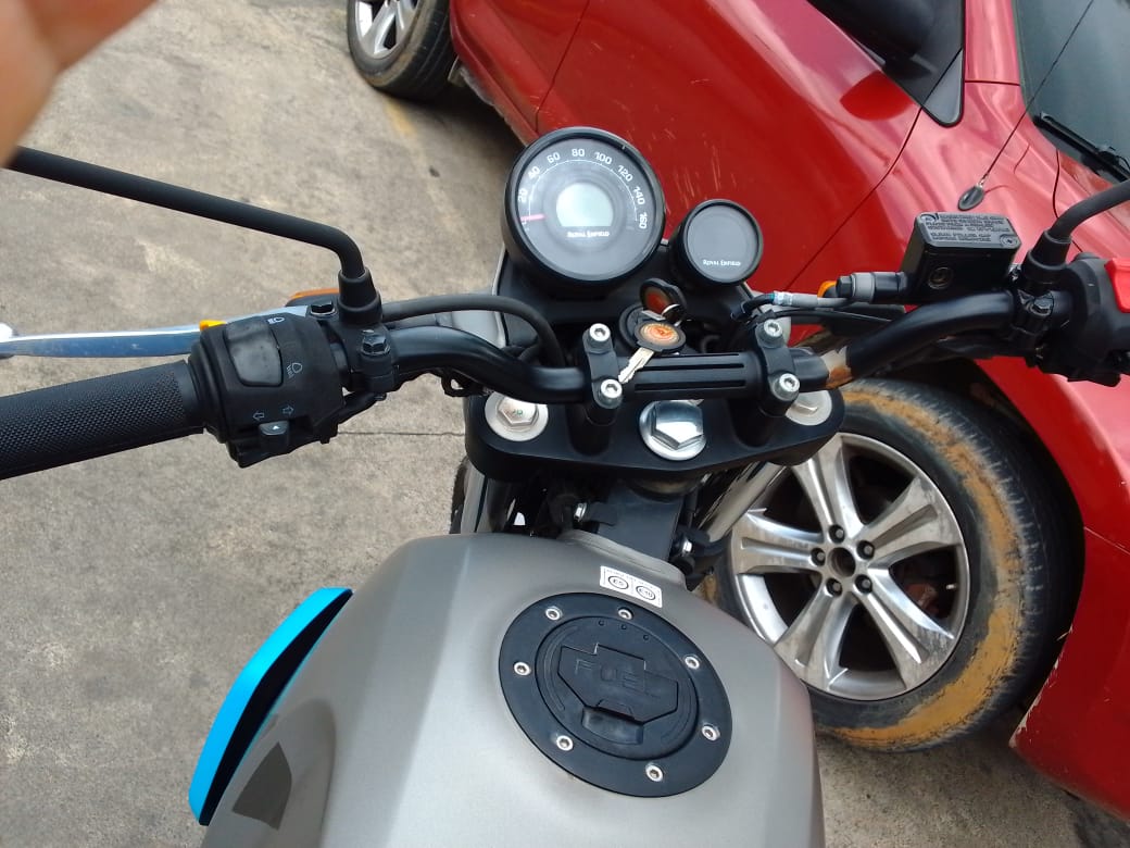 motores y pasolas - Vendo moto royall infield 2023 gris con azul 3