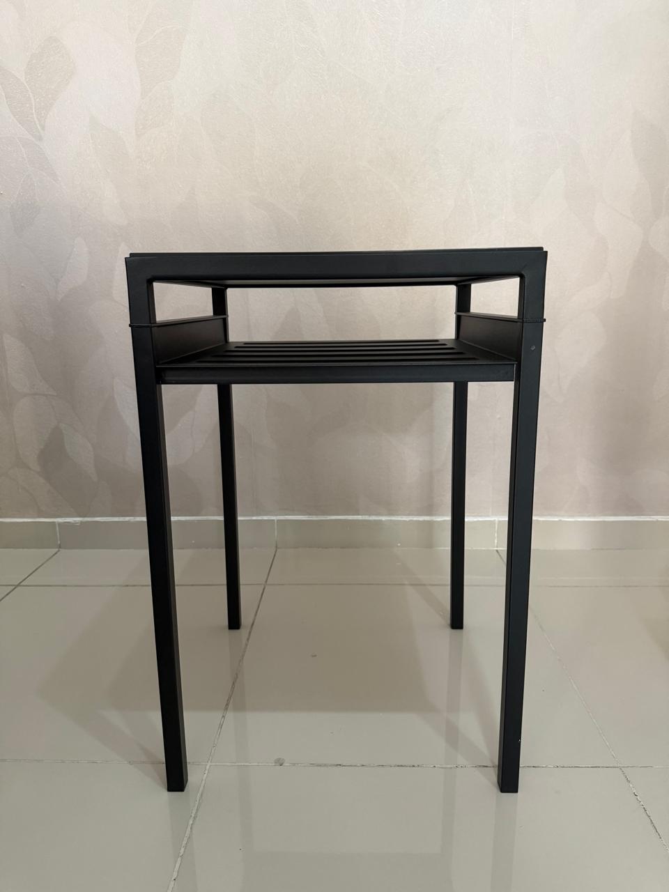 muebles y colchones - En Venta Mesita Lateral de IKEA 1