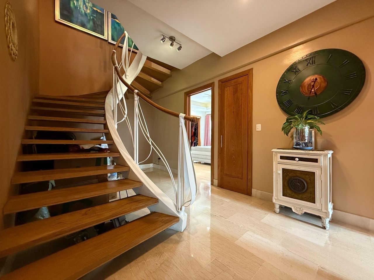 penthouses - PENTHOUSE EN VENTA SECTOR NACO DE 4 HABITACIONES 4 PARQUEOS JACUZZI, TERRAZA 5