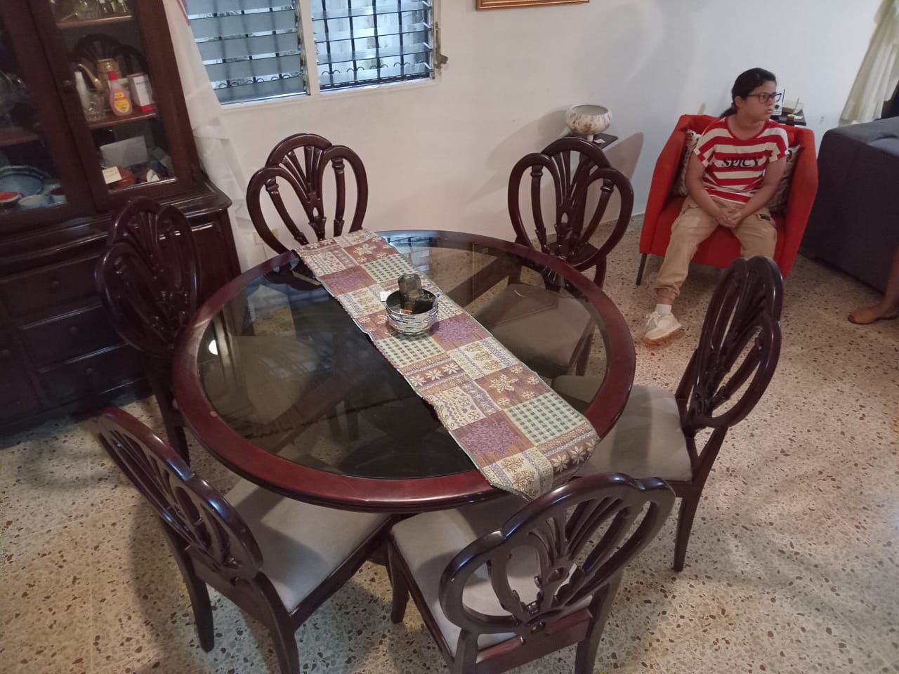 muebles y colchones - Juego de comedor 1