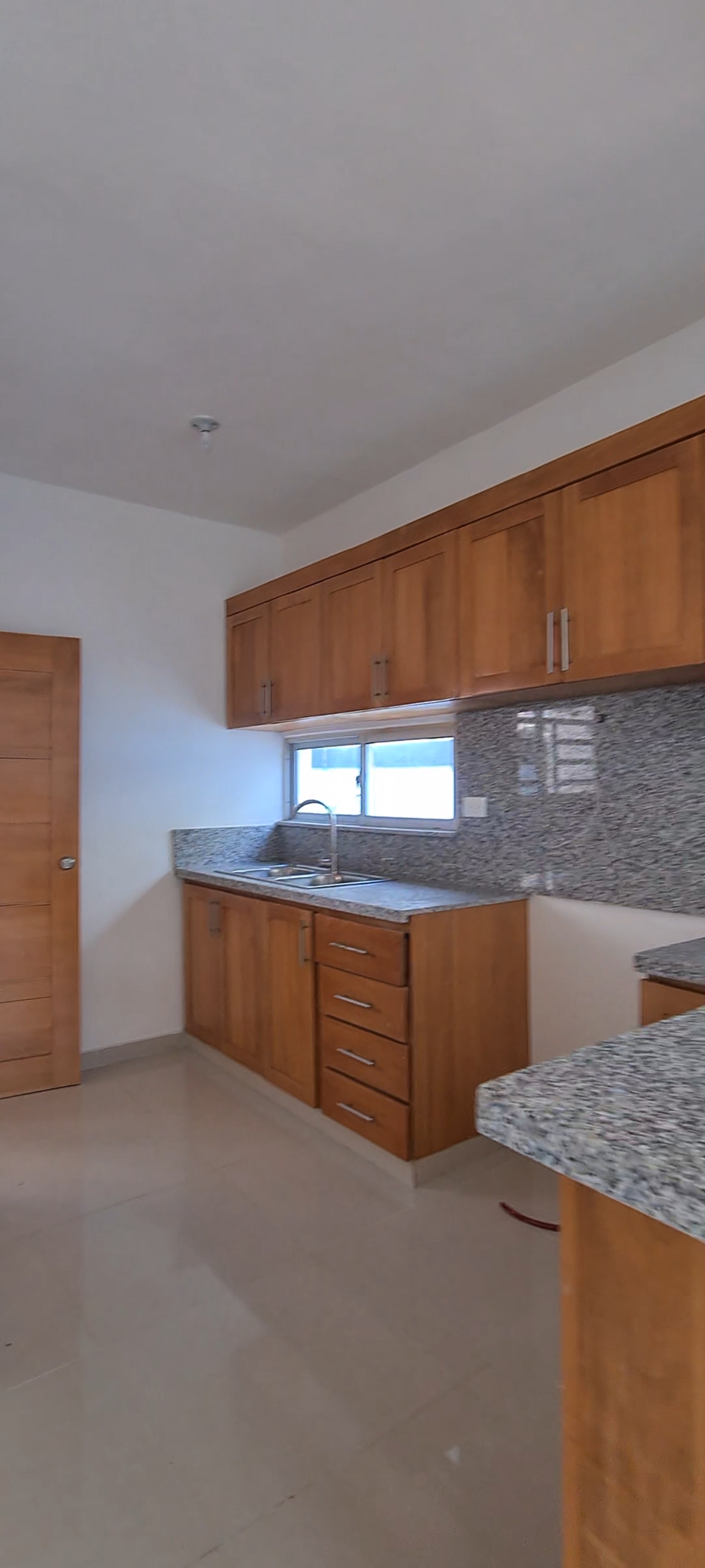 casas - Casa de dos niveles en residencial cerrado 1
