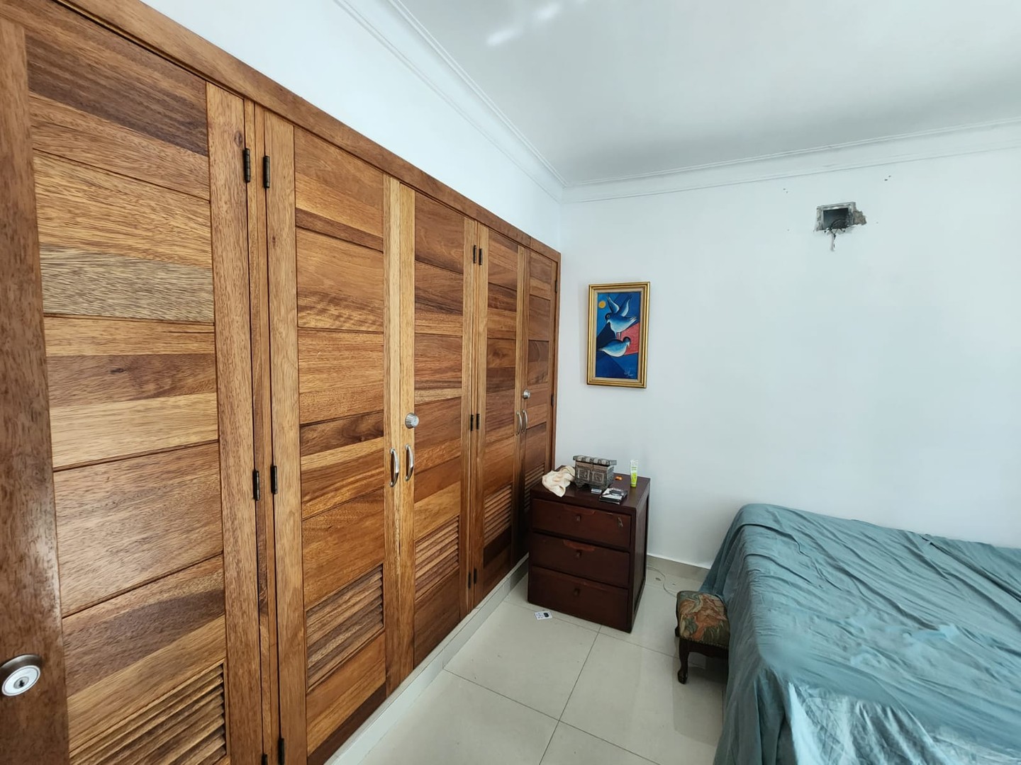 apartamentos - lquilo apartamento en Evaristo Morales U$S1,200

3hab
204mst
2 parqueos 3