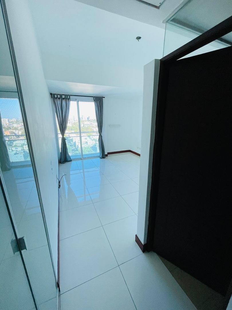 apartamentos - Malecon vendo de oportunidad 4
