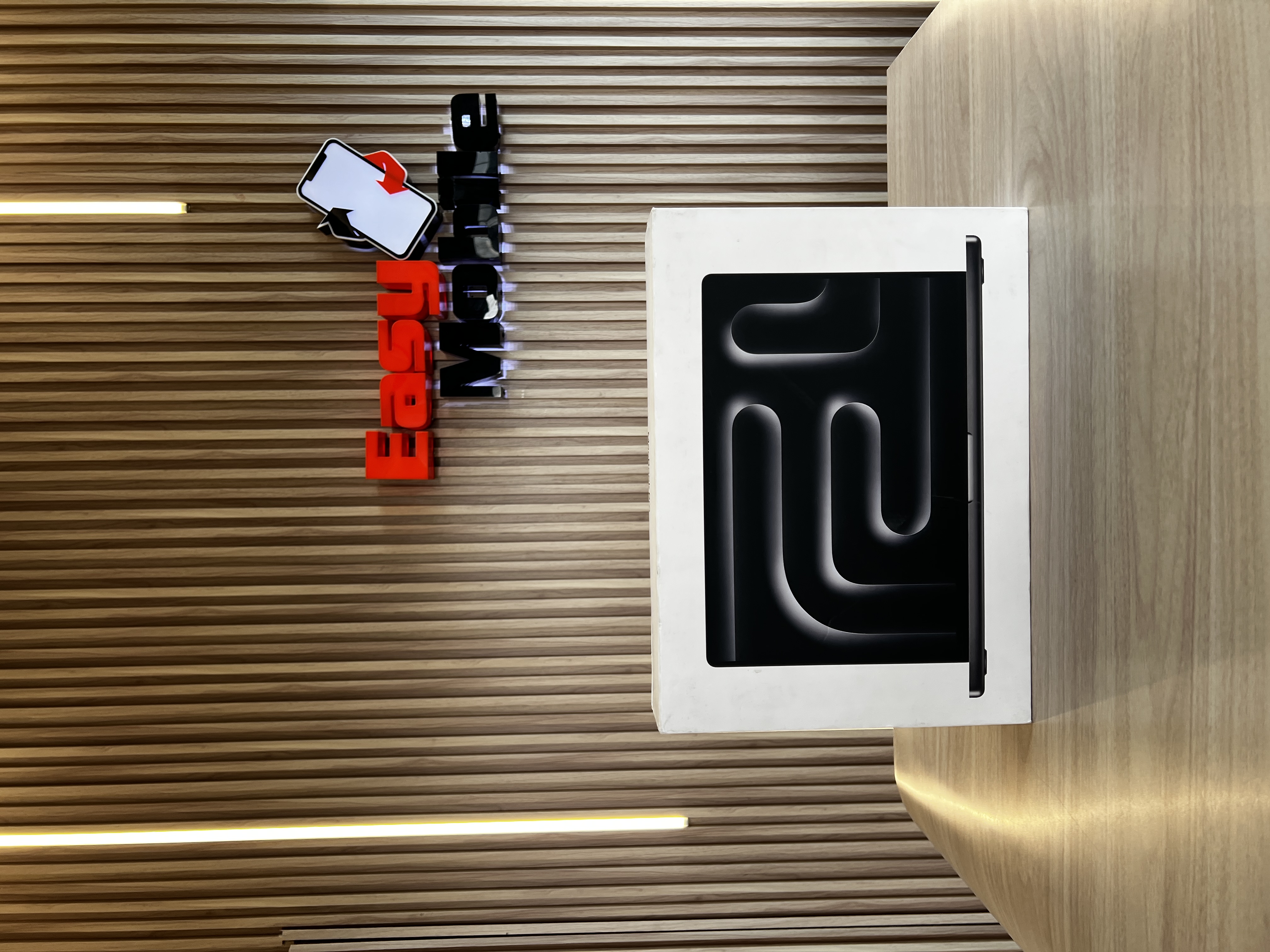 computadoras y laptops - MACBOOK PRO 16'' M3 PRO 18GB RAM 512GB SSD SELLADA