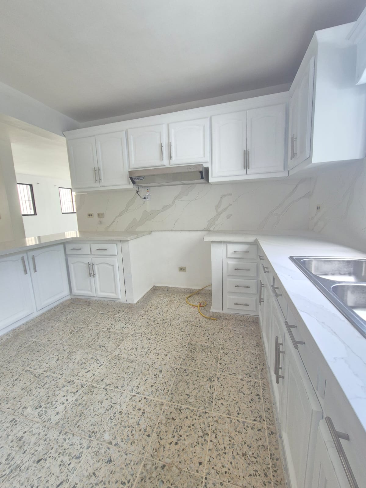 casas - Casa Amplia en Urb. Vista Linda, Santiago 6