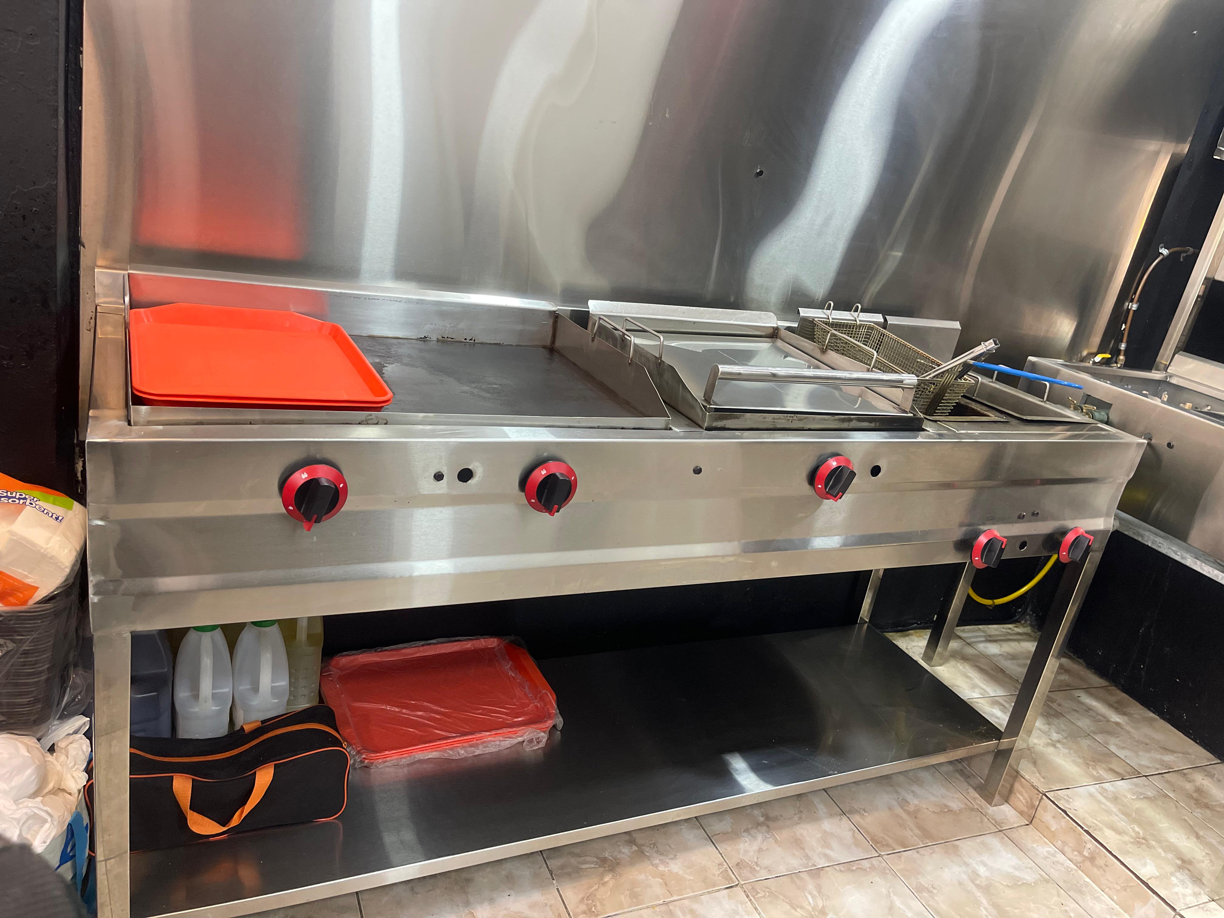 negocios en venta - Se vende cafetería en excelente ubicación  8