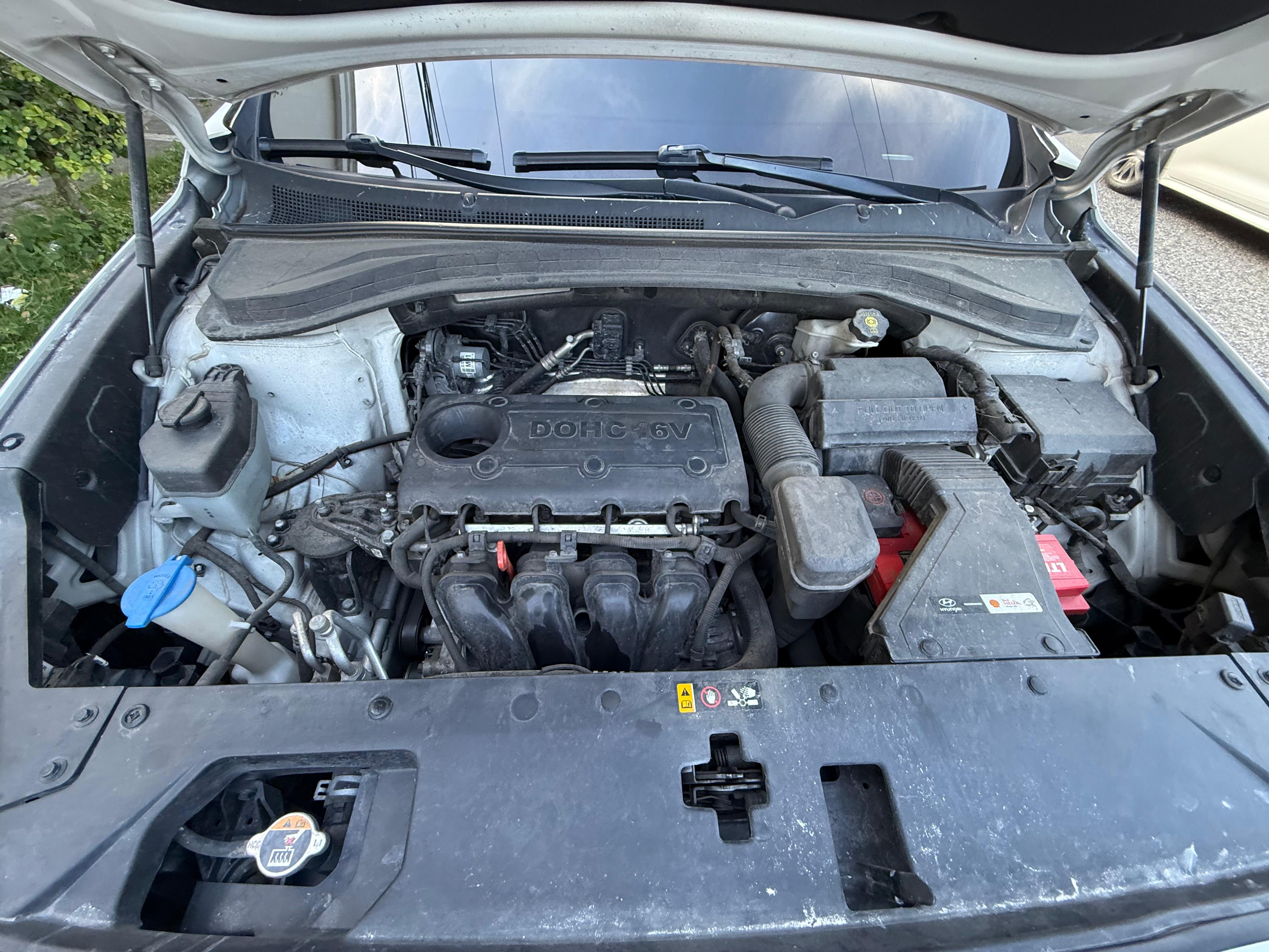 jeepetas y camionetas - Se vende Hyundai Santa Fe - Unico dueño  5