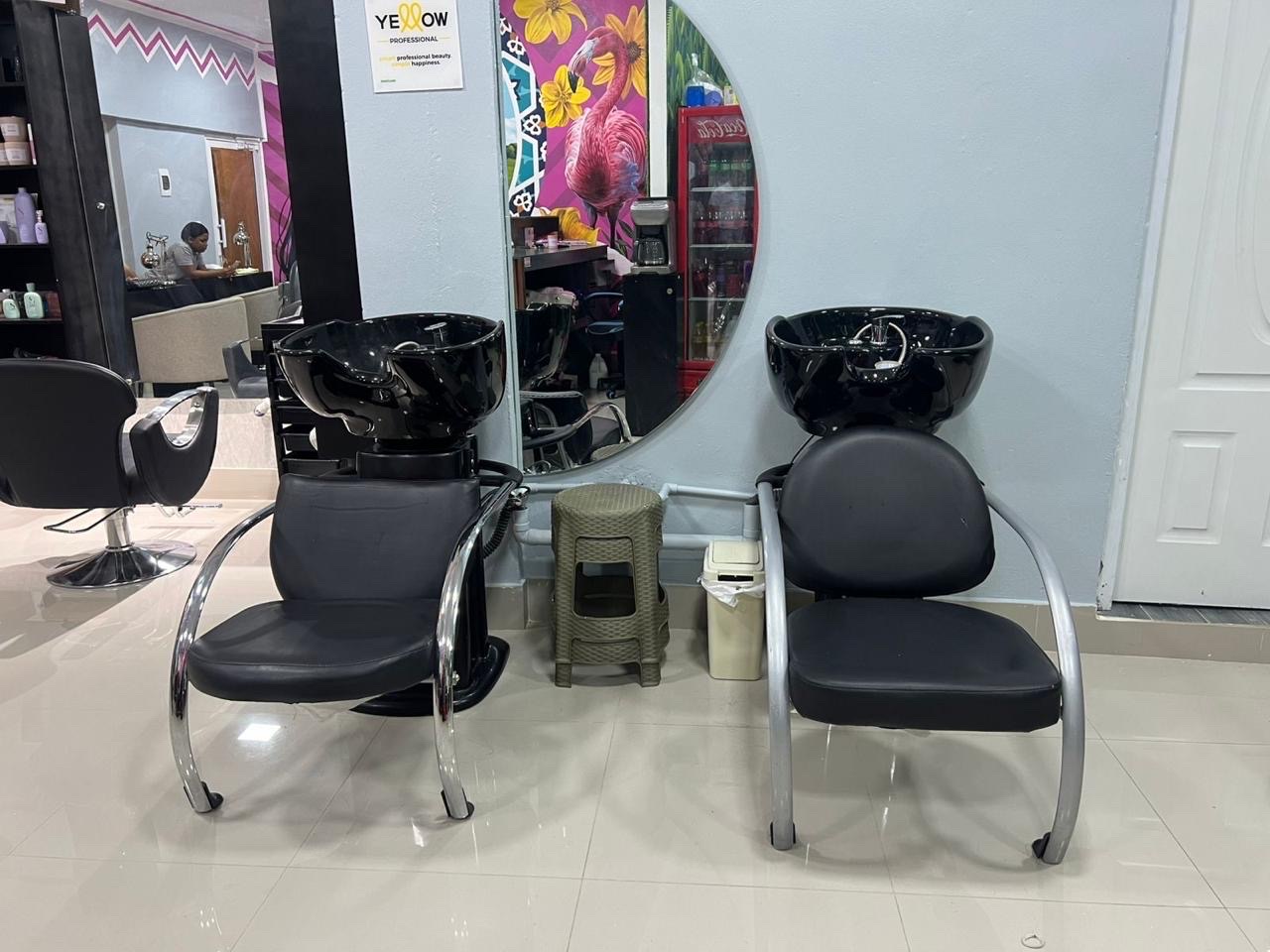oficinas y locales comerciales - se vende o se alquila salón totalmente equipado 6