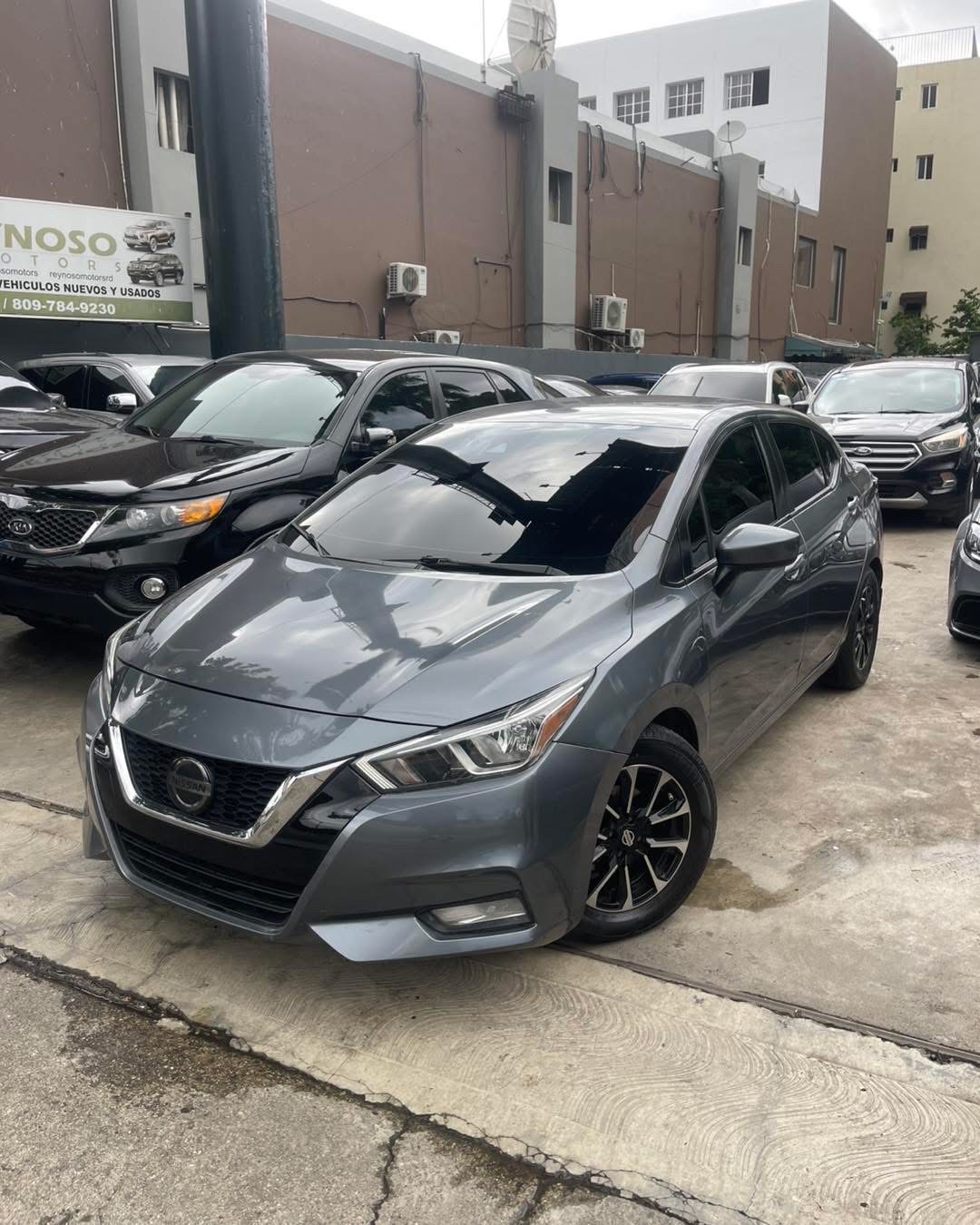 carros - NISSAN VERSA 2020 1