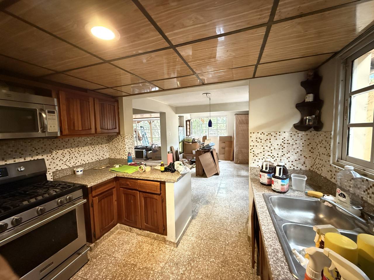 casas - Venta de Casa en Residencial Rosmil  7