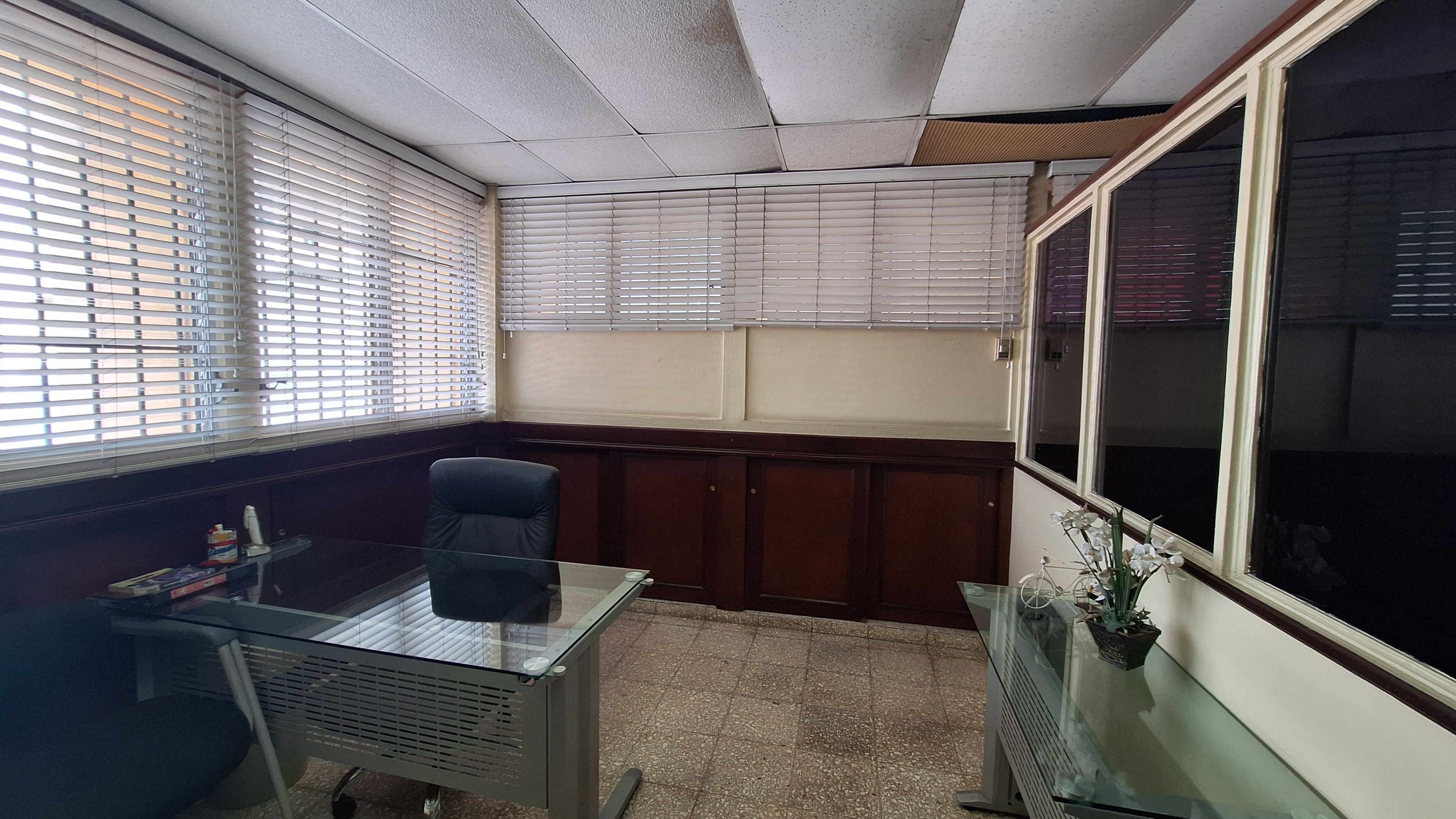 oficinas y locales comerciales - Bella Vista venta oficina 3