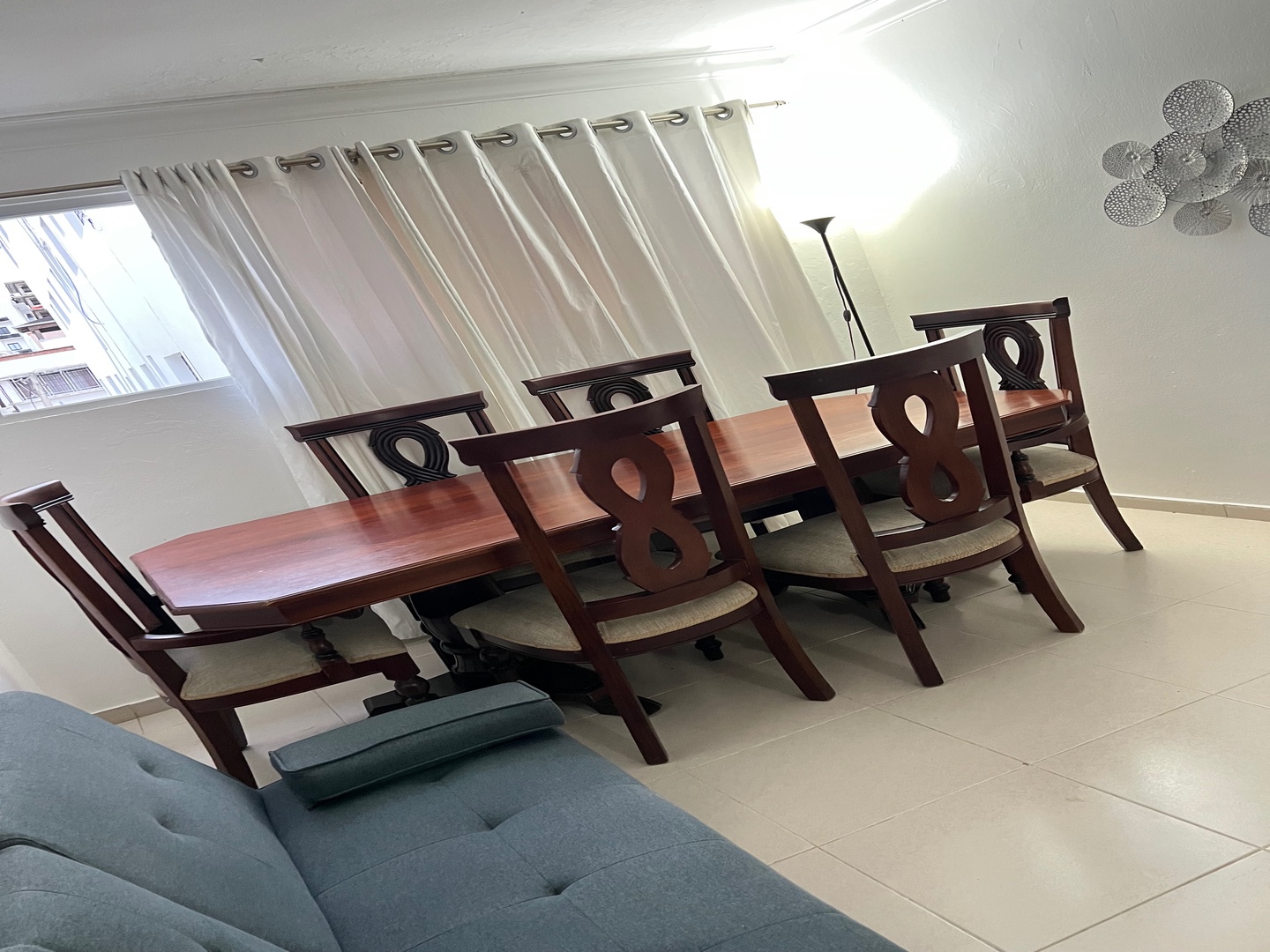 muebles y colchones - Comedor de caoba 6 sillas 