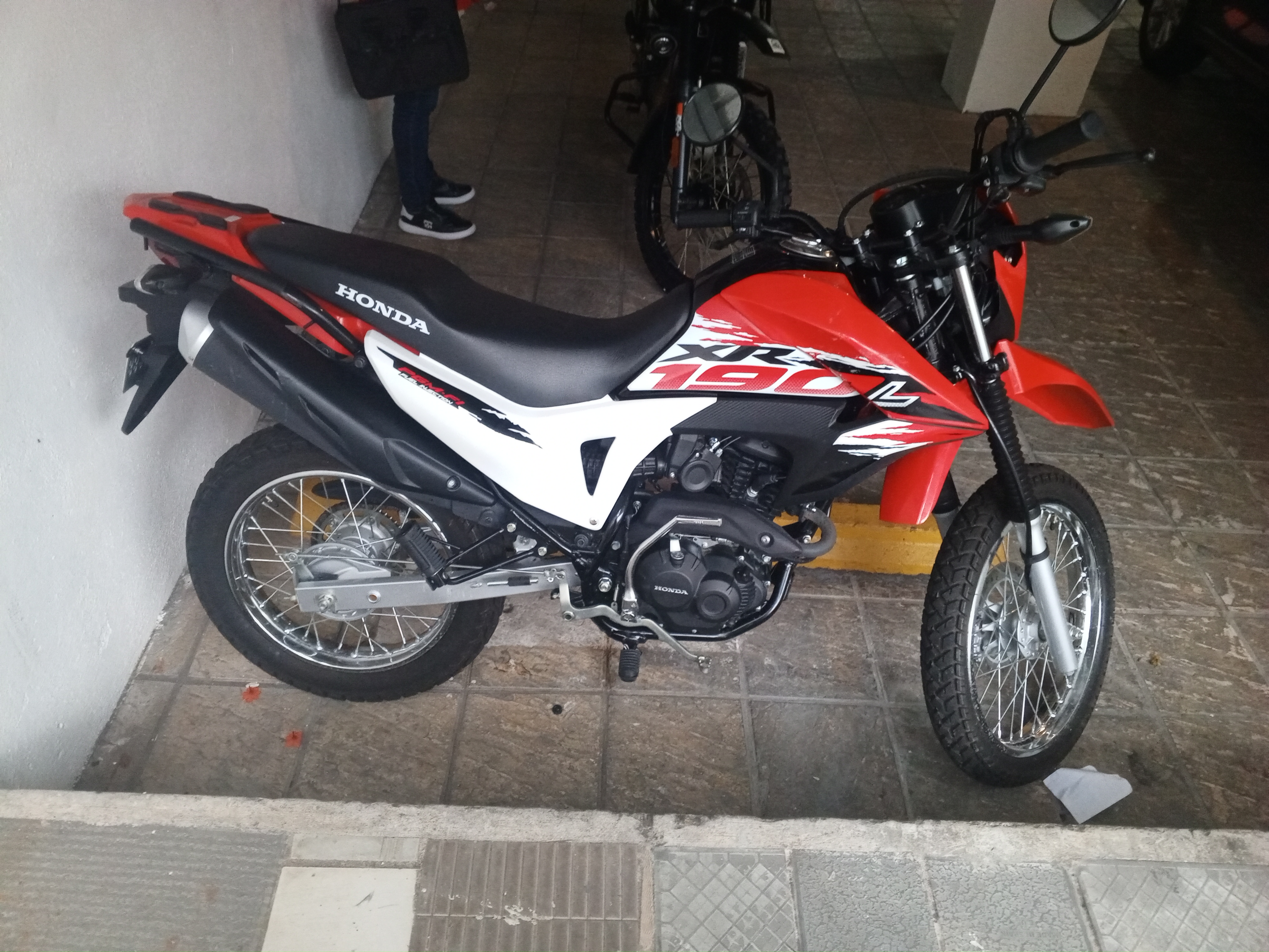 motores y pasolas - Vendo Motor Honda XR190 3