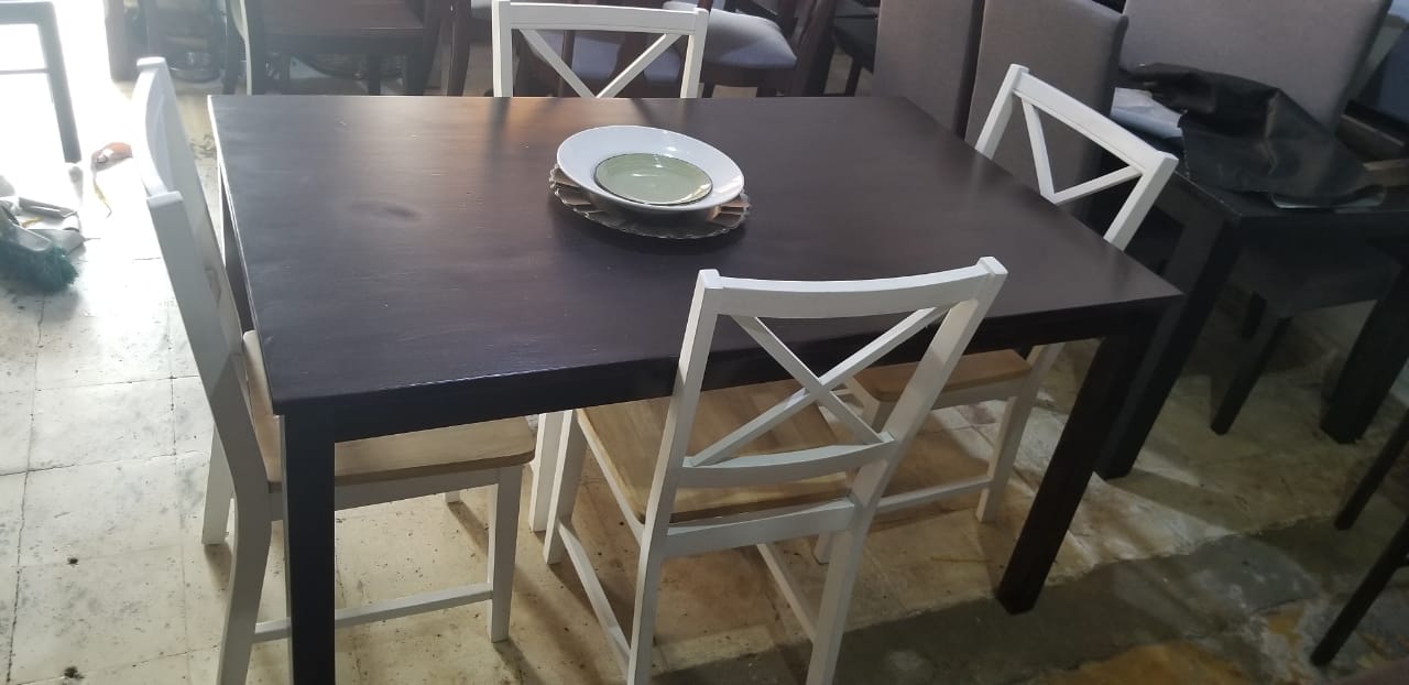 muebles y colchones - comedor 4 sillas importados ni roto ni flojo bien de pintura  4