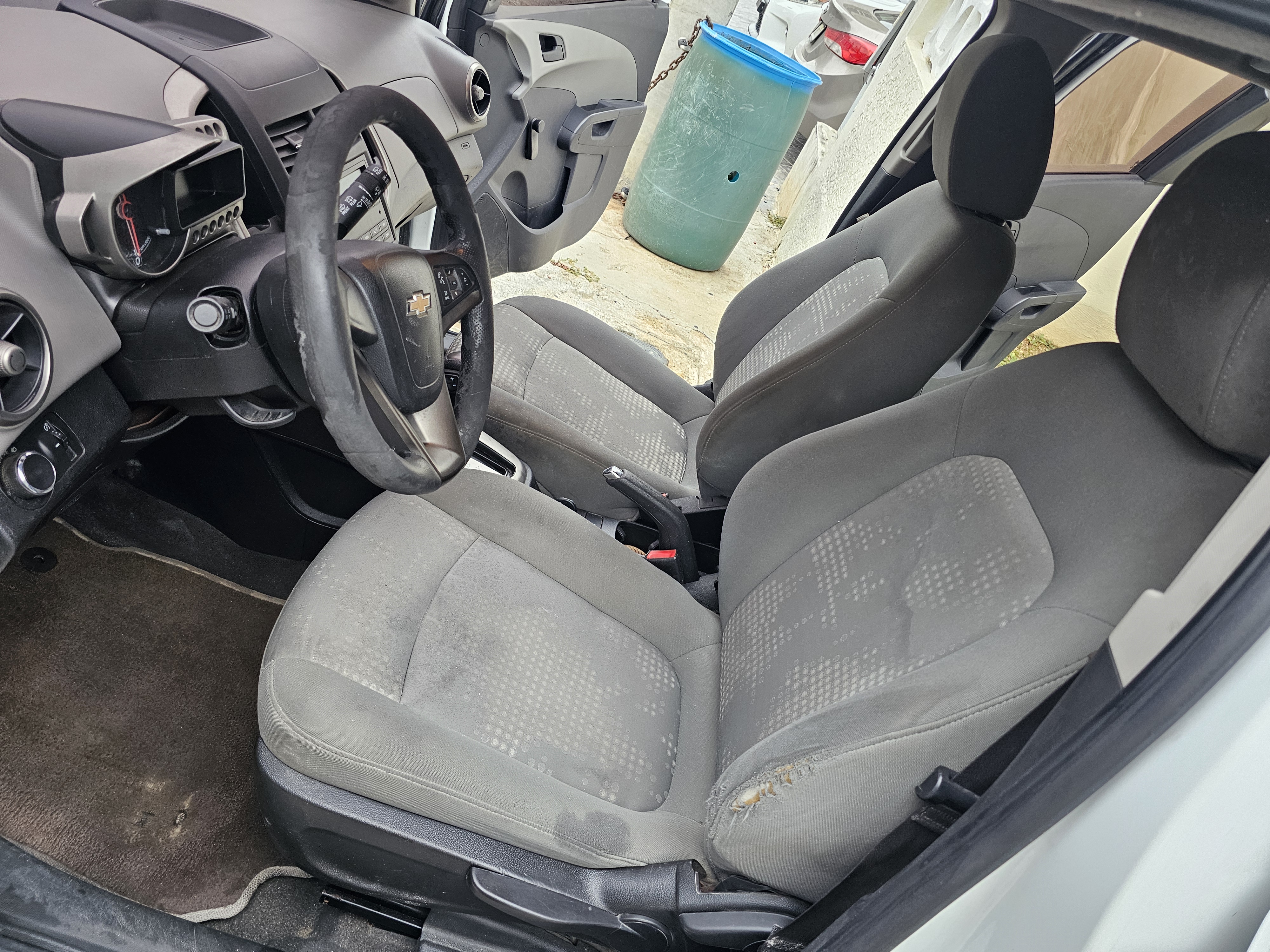 carros - Chevrolet Sonic 2016 4