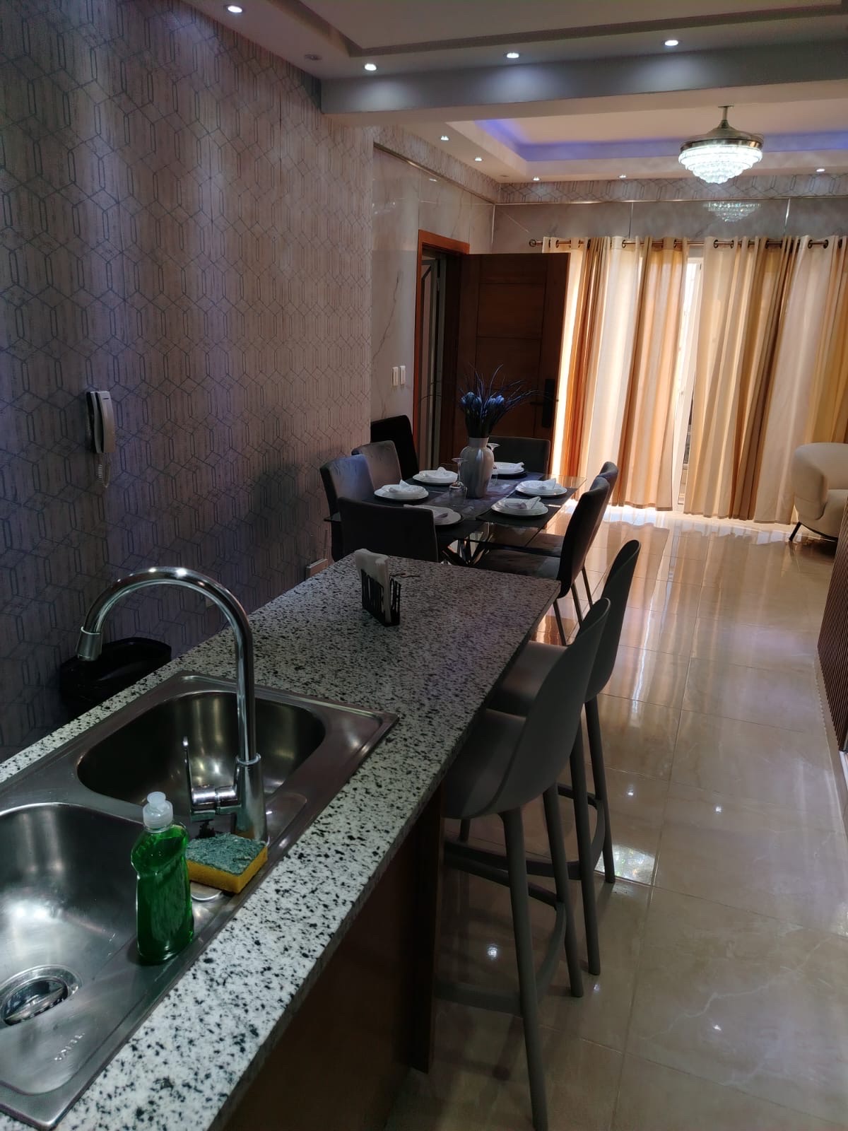 apartamentos - venta de apartamento 2da con terraza en la autopista de san Isidro 2 parque la  4