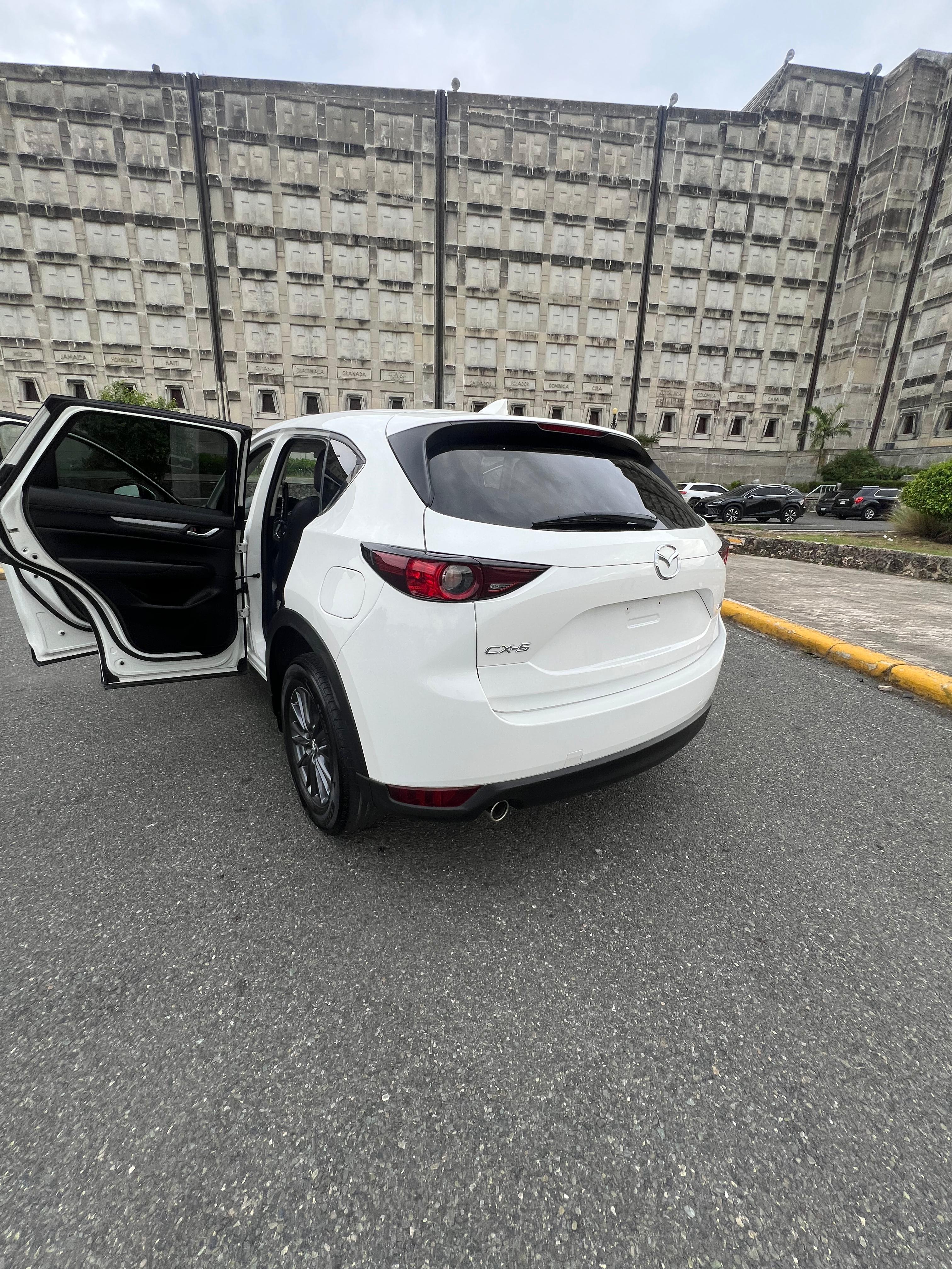 jeepetas y camionetas - Mazda cx5 2019 Touring  7