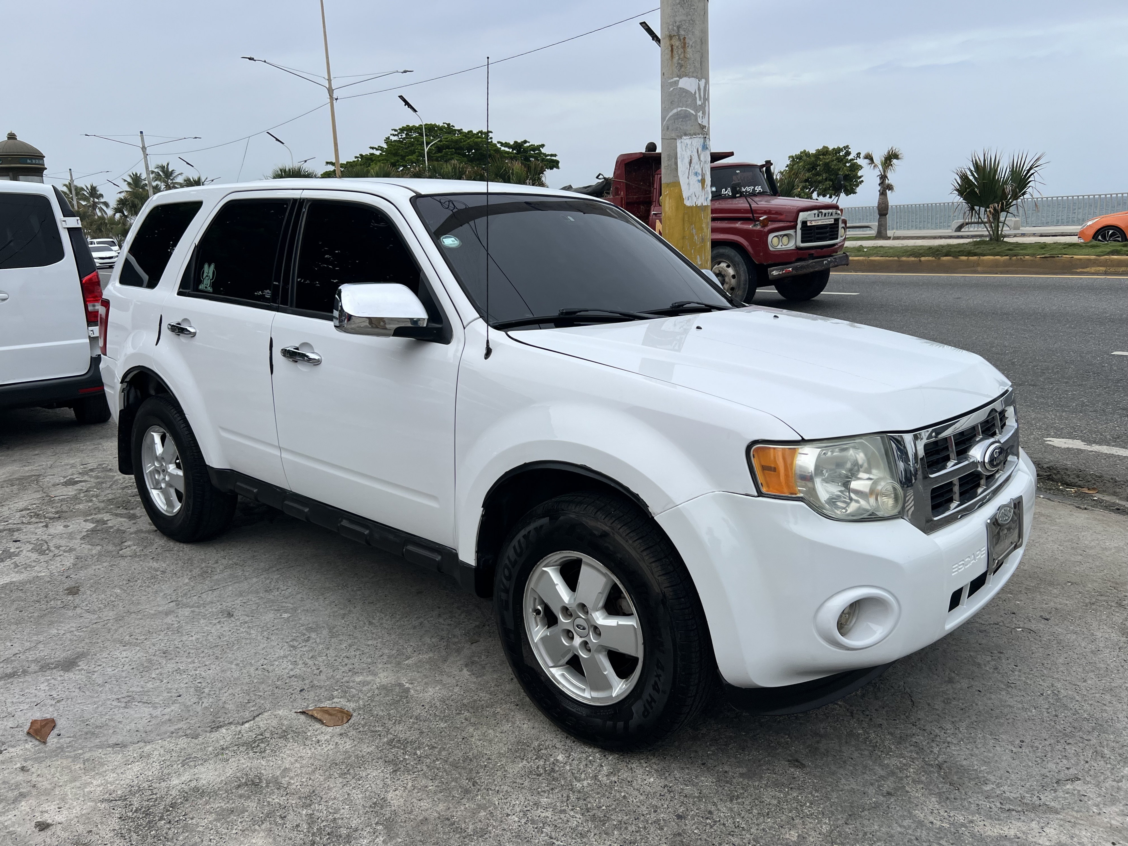 jeepetas y camionetas - Ford Escape 2010 2