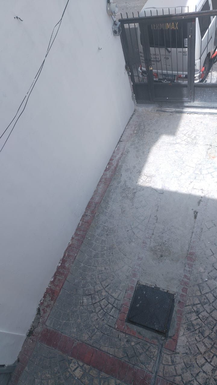 oficinas y locales comerciales - Local en Alquiler en Avenida Los Proceres!  8