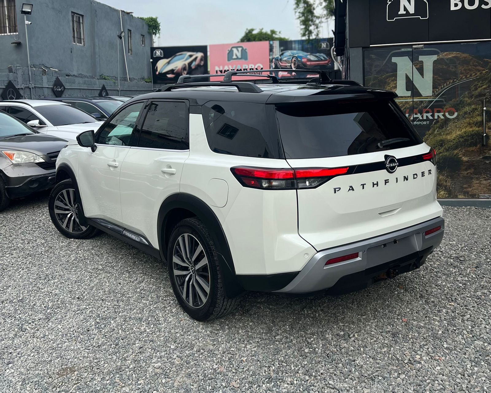 jeepetas y camionetas - NISSAN PATHFINDER PLATINUM 2022 3
