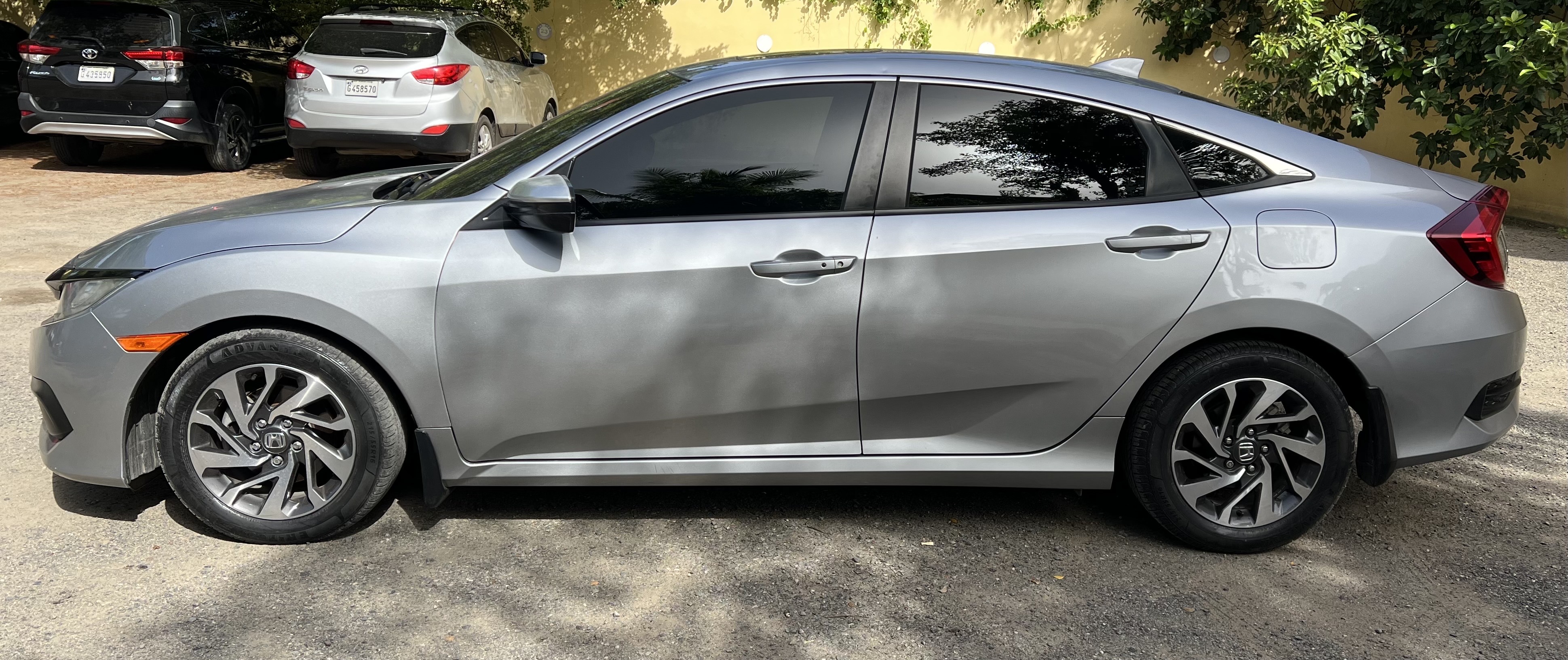 carros - Se Vende ( For Sale ) Honda Civic, version EX, full, Clean , year 2018, precio $ 2